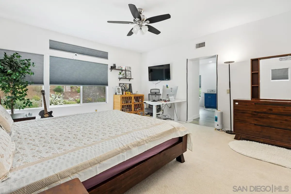 https://cdn.realtyfeed.com/cdn/127/260006033/72d4c5e3724cba22d000e65d139ed28c.webp