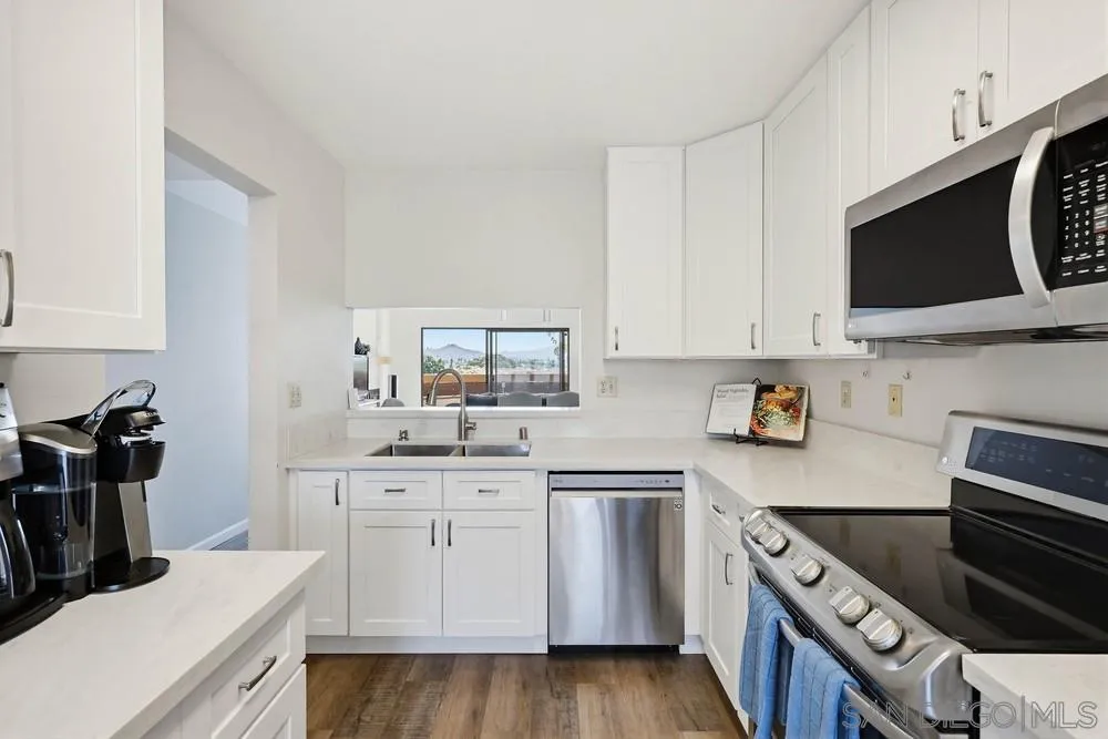 Photo #6: 260006034 Listing: Photo #6