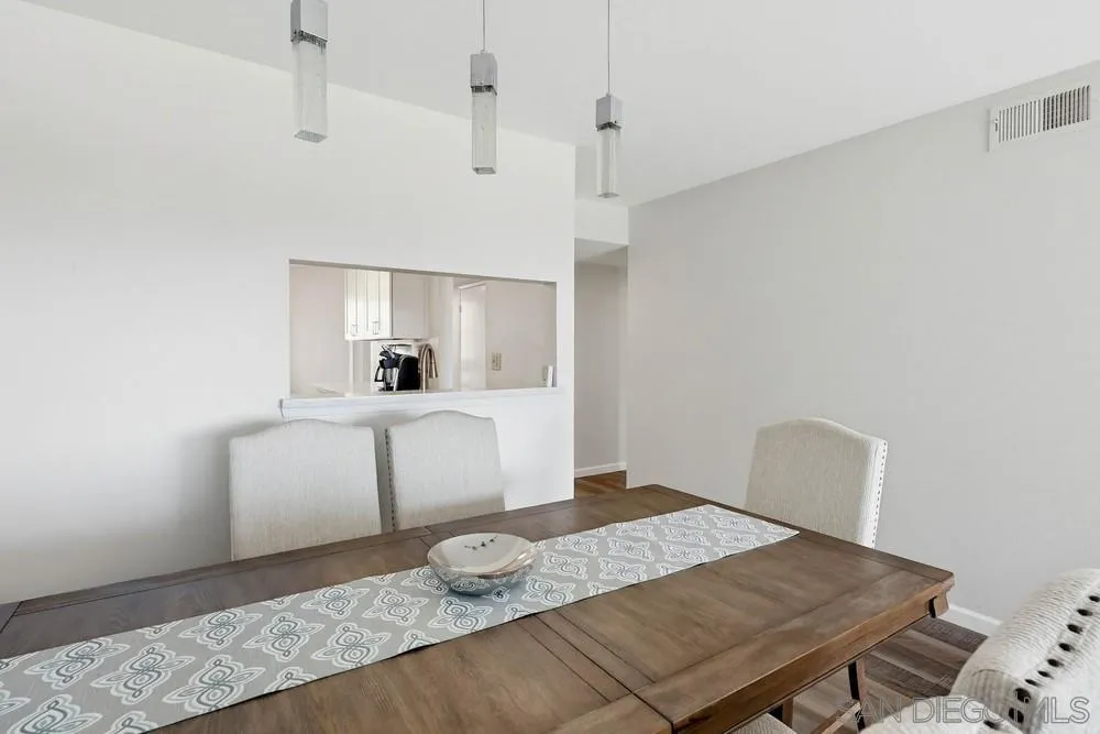 Photo #10: 260006034 Listing: Photo #10