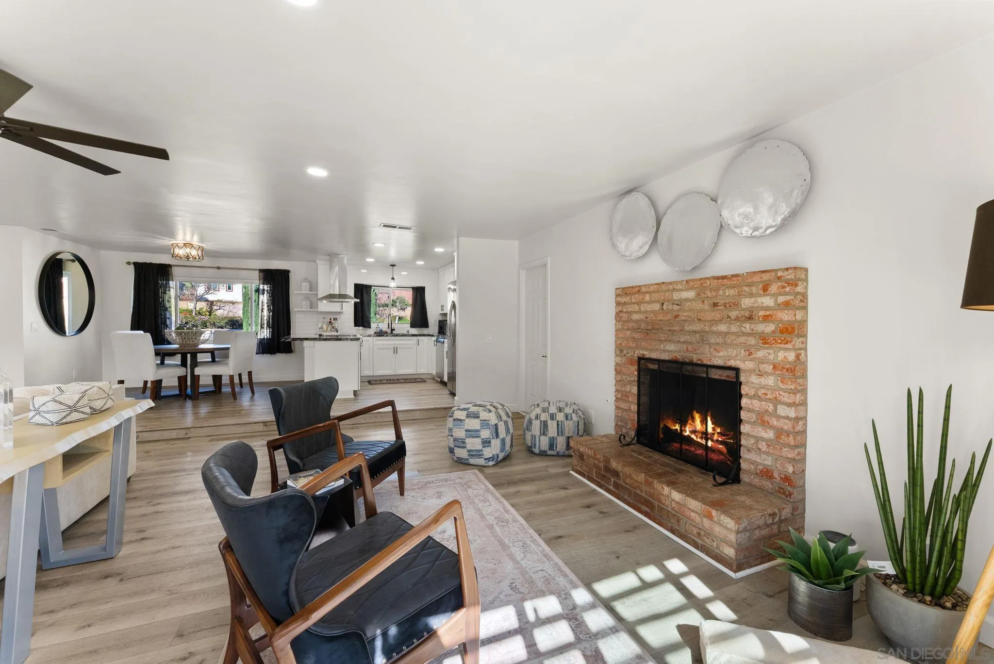 https://cdn.realtyfeed.com/cdn/127/260006041/88e73ae6e5cc996ff5003be3ae7c58a3.webp