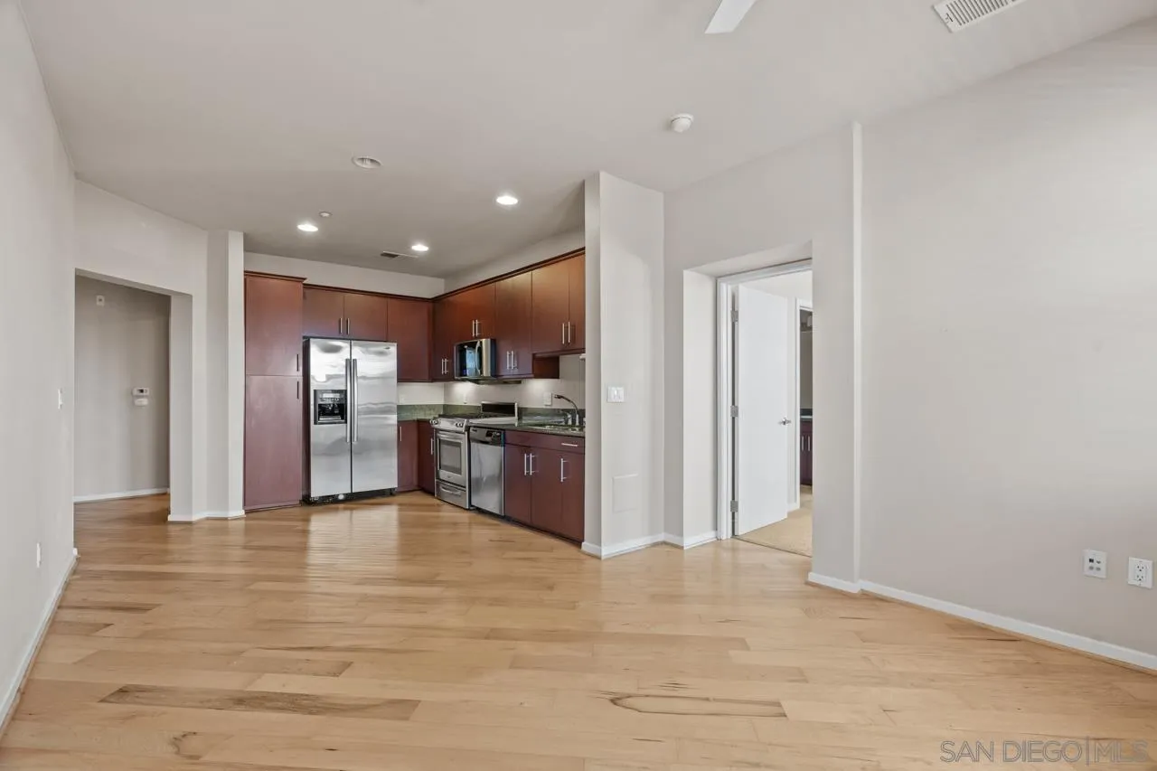 Photo #18: 260006042 Listing: Photo #18
