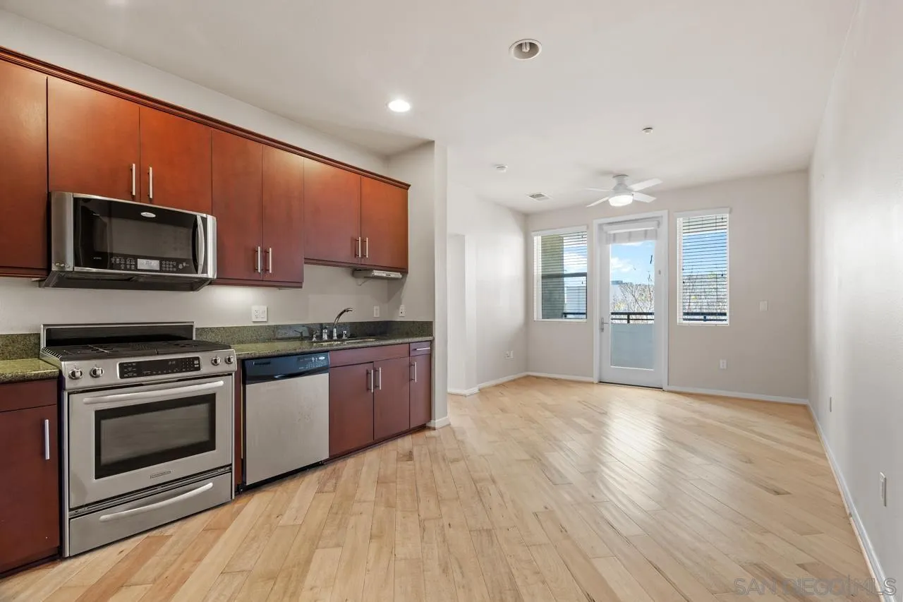 Photo #12: 260006042 Listing: Photo #12