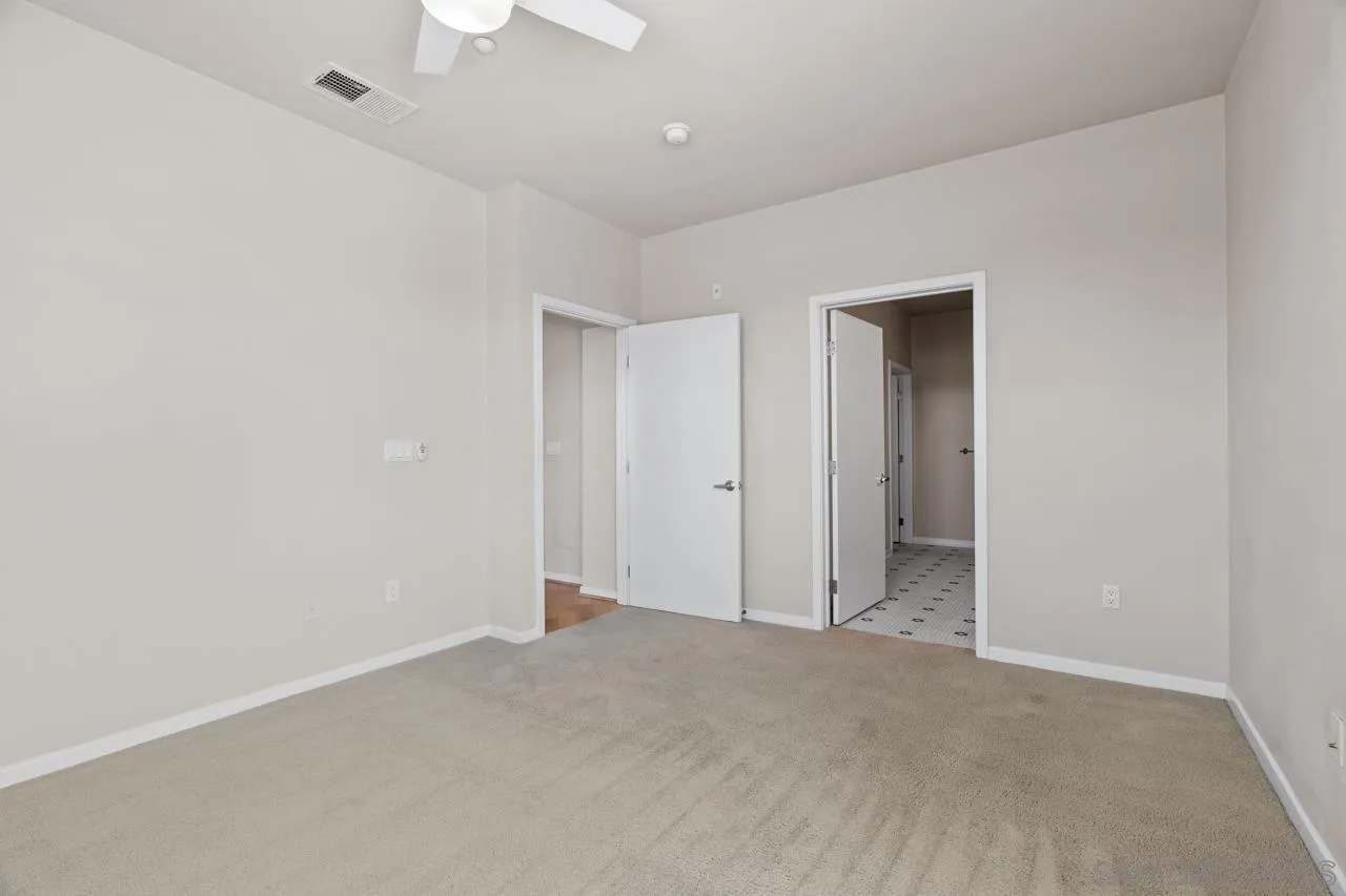 Photo #33: 260006042 Listing: Photo #33