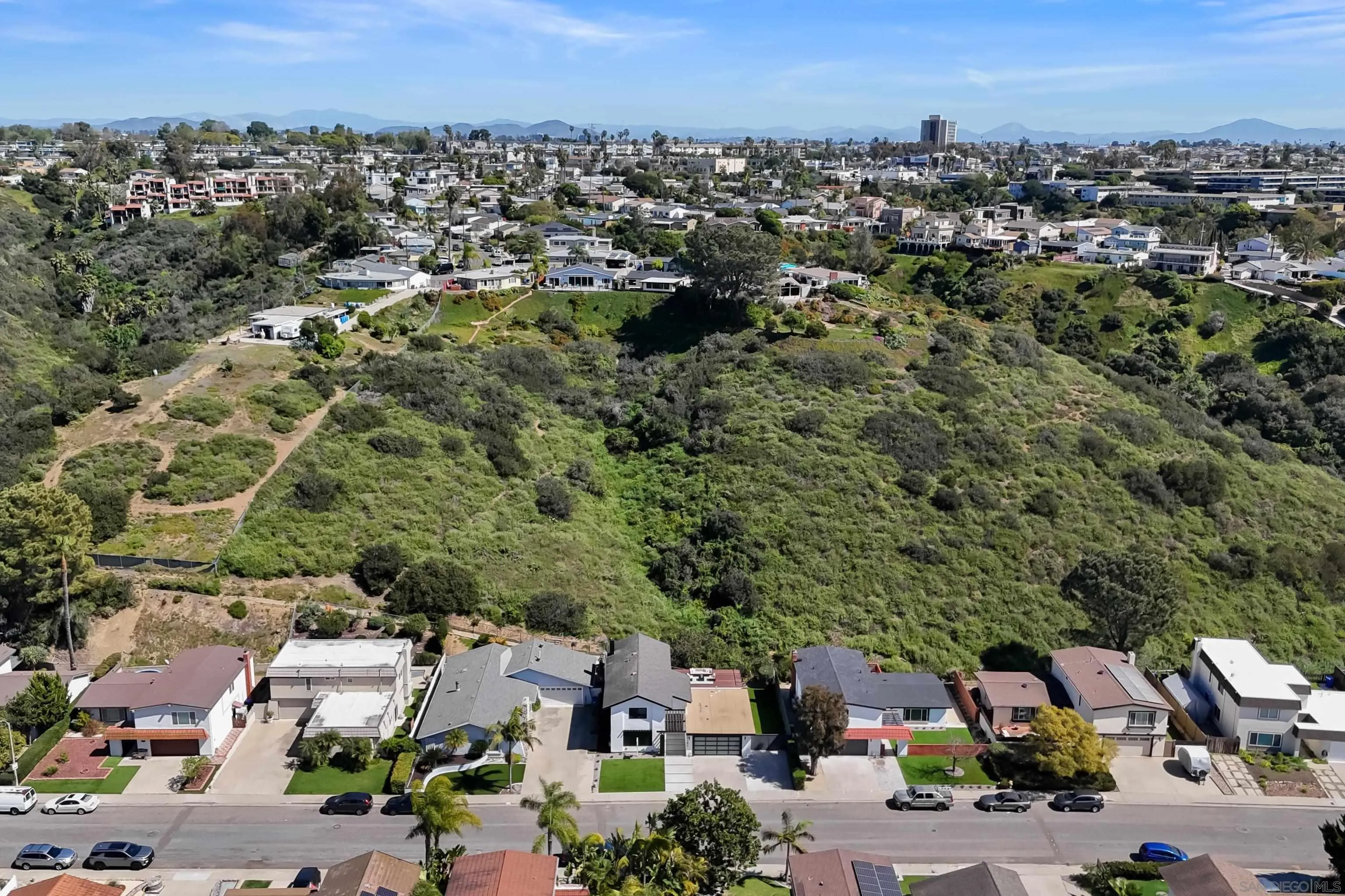 https://cdn.realtyfeed.com/cdn/127/260006044/52af9c63d9c7b9a2a8f1867b3368d56b.webp