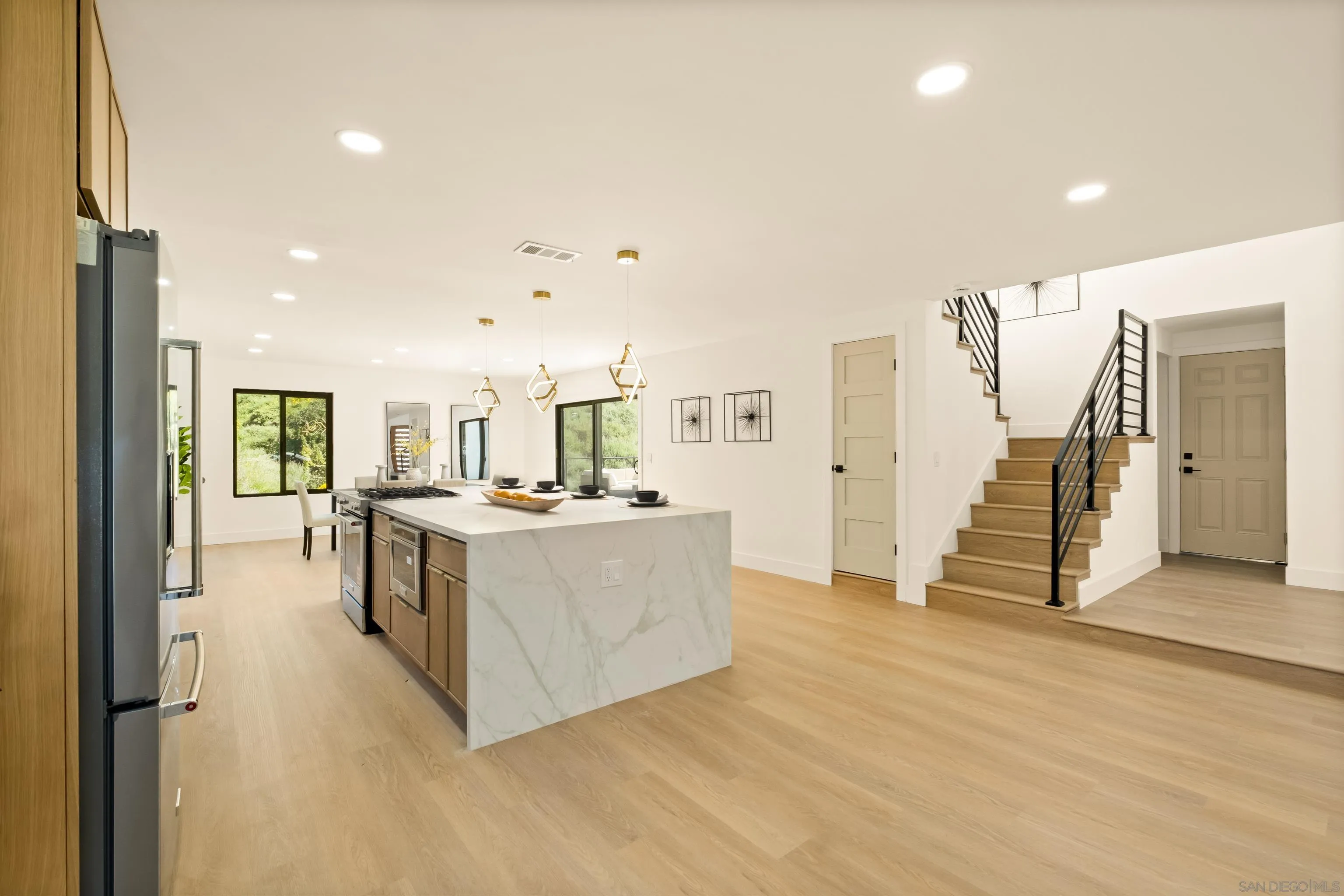 https://cdn.realtyfeed.com/cdn/127/260006044/972334f03567eb0ddde0f9073f14f41b.webp