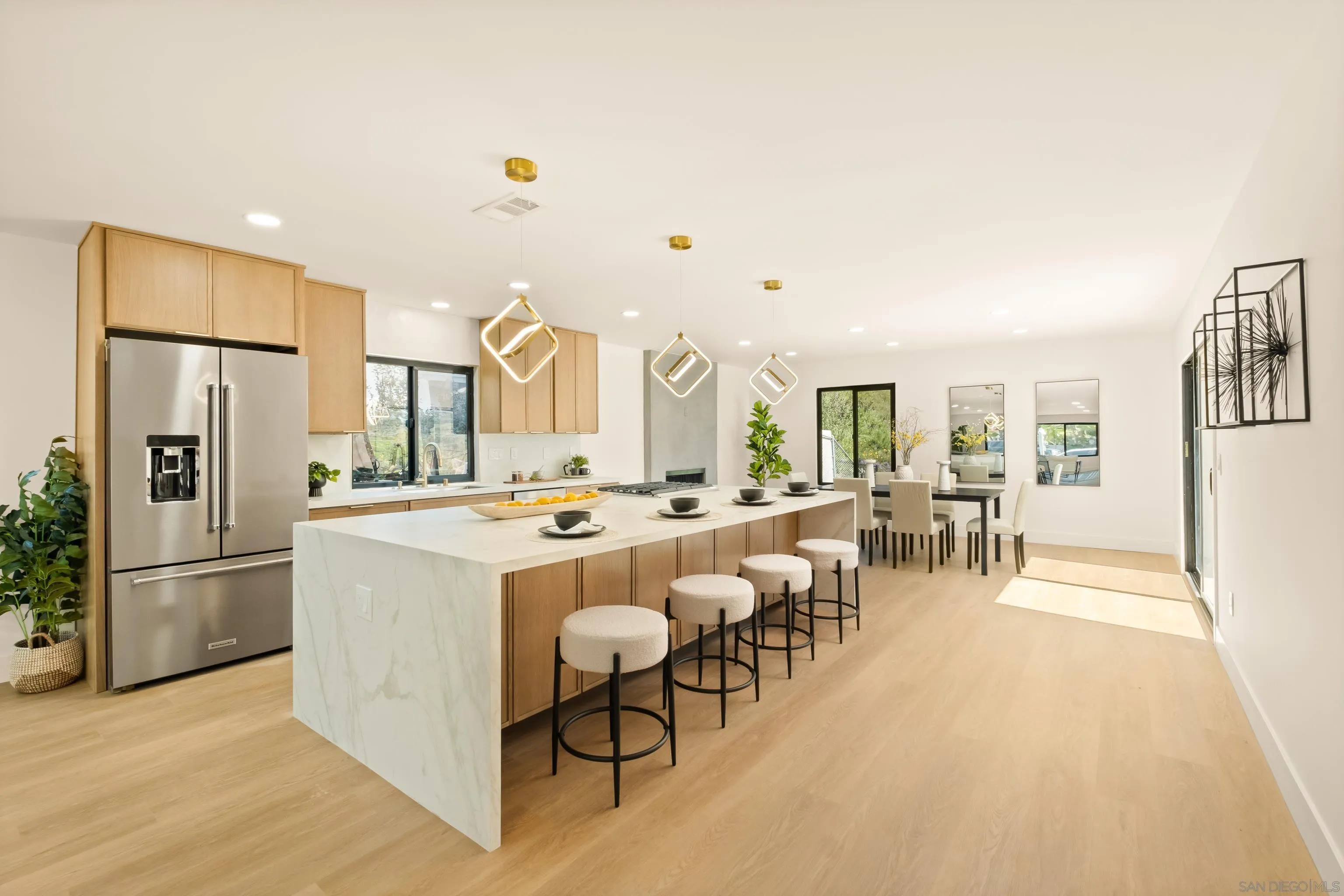 https://cdn.realtyfeed.com/cdn/127/260006044/a39ab62cada1eaa524ef497862f39216.webp