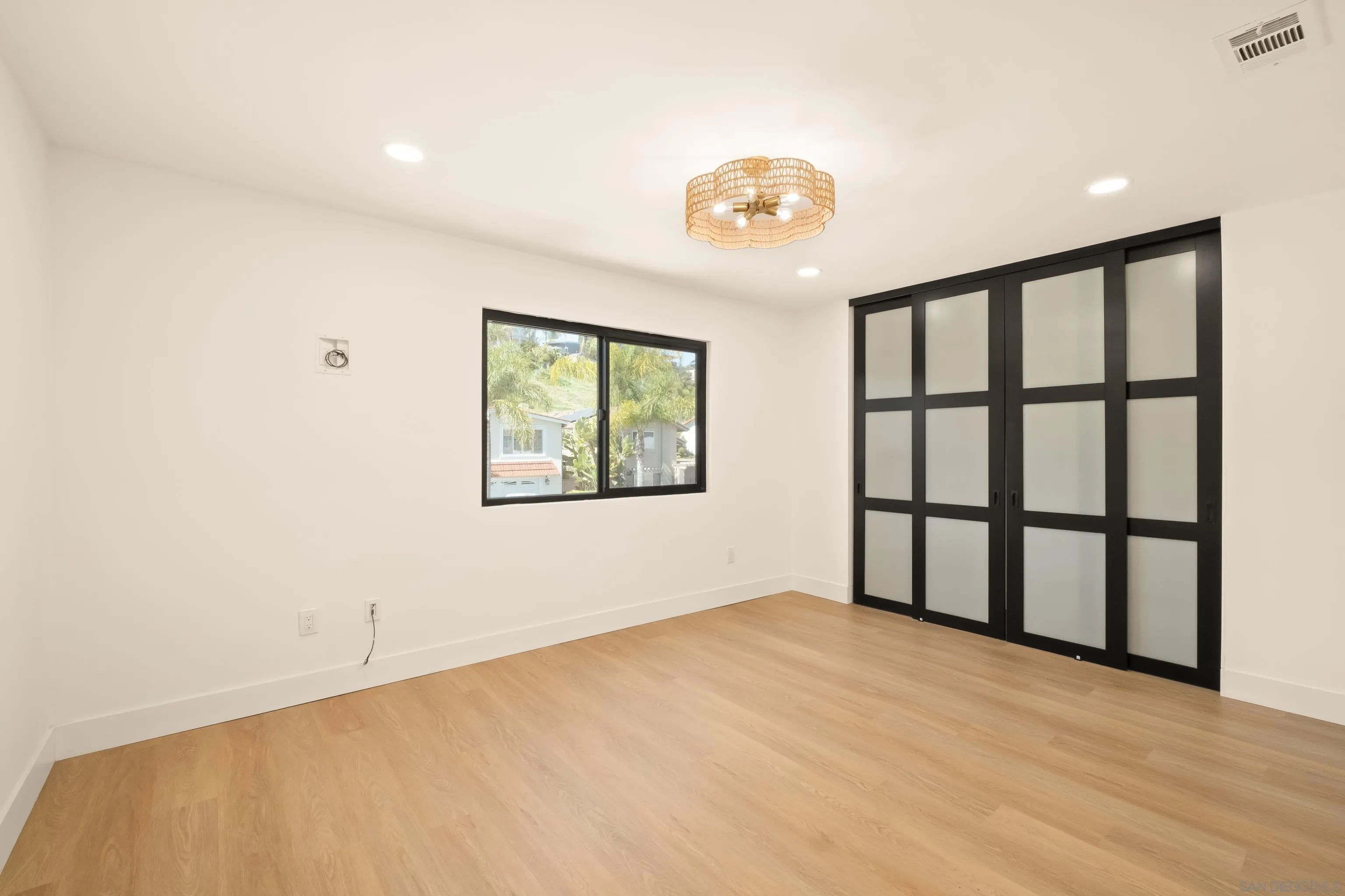 https://cdn.realtyfeed.com/cdn/127/260006044/e1778f0927e531620831b1a70da47860.webp