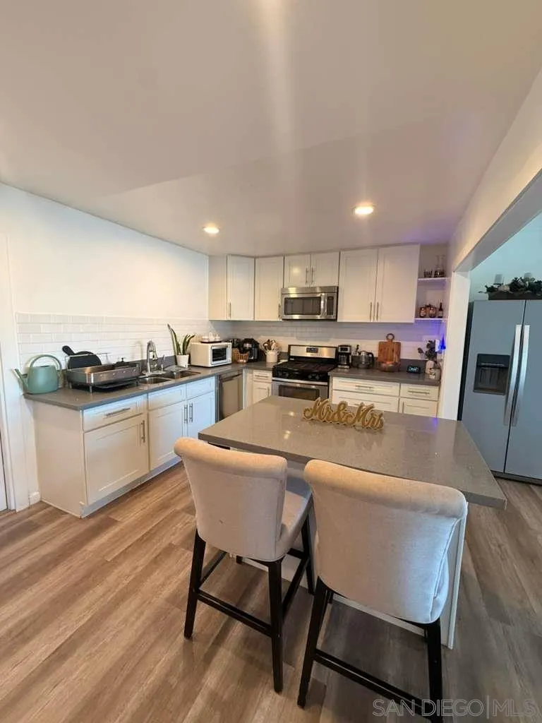 https://cdn.realtyfeed.com/cdn/127/260006048/ac1f16b257866f8decb05d0476463088.webp
