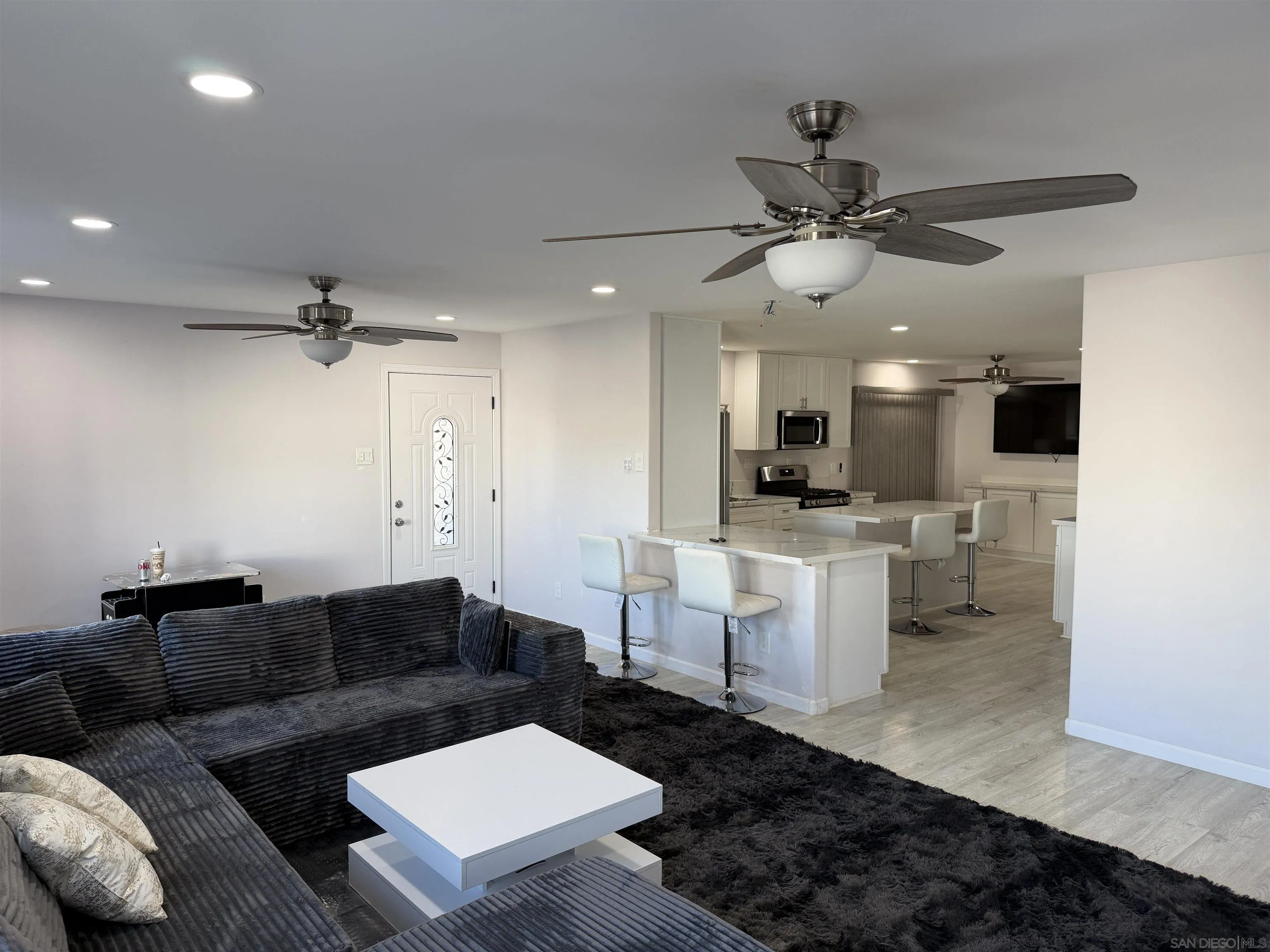 https://cdn.realtyfeed.com/cdn/127/260006050/2153a7382d1f21c3273b10ecf3535e1b.webp