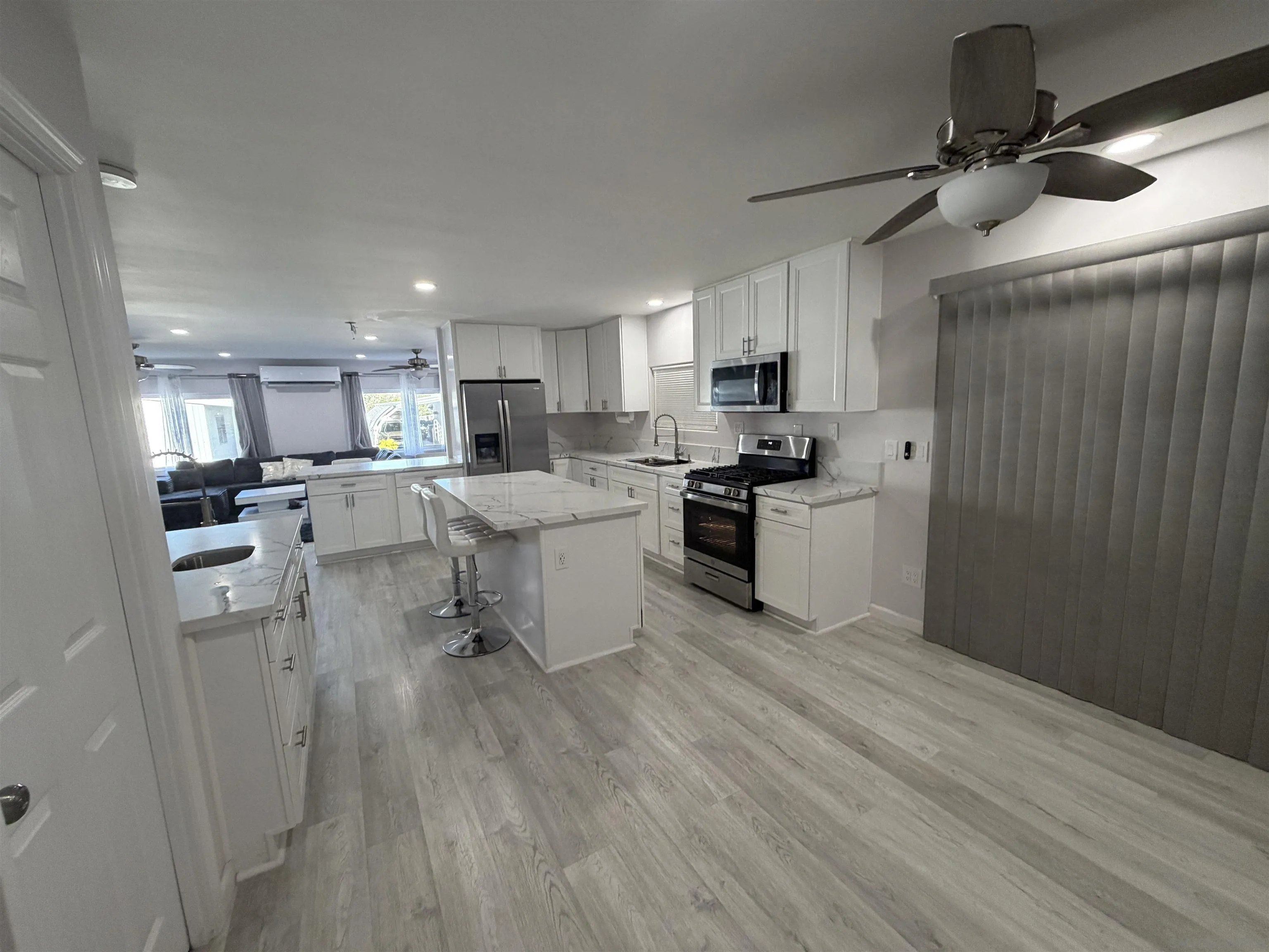 https://cdn.realtyfeed.com/cdn/127/260006050/7c3c7718ee21622a4f24bda050ae9582.webp