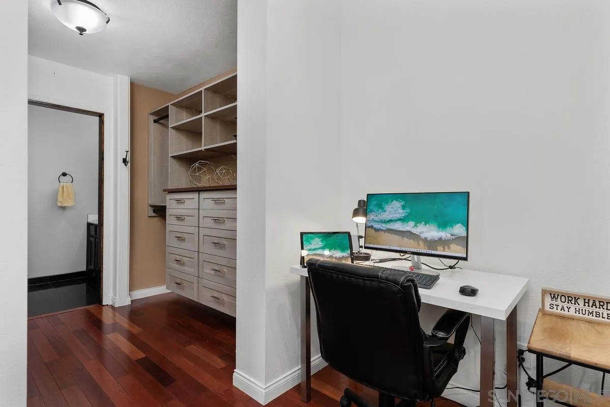 Photo #12: 260006051 Listing: Photo #12