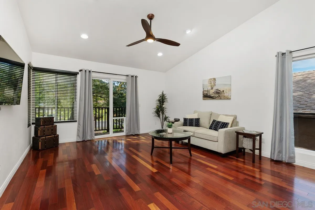 Photo #3: 260006051 Listing: Photo #3