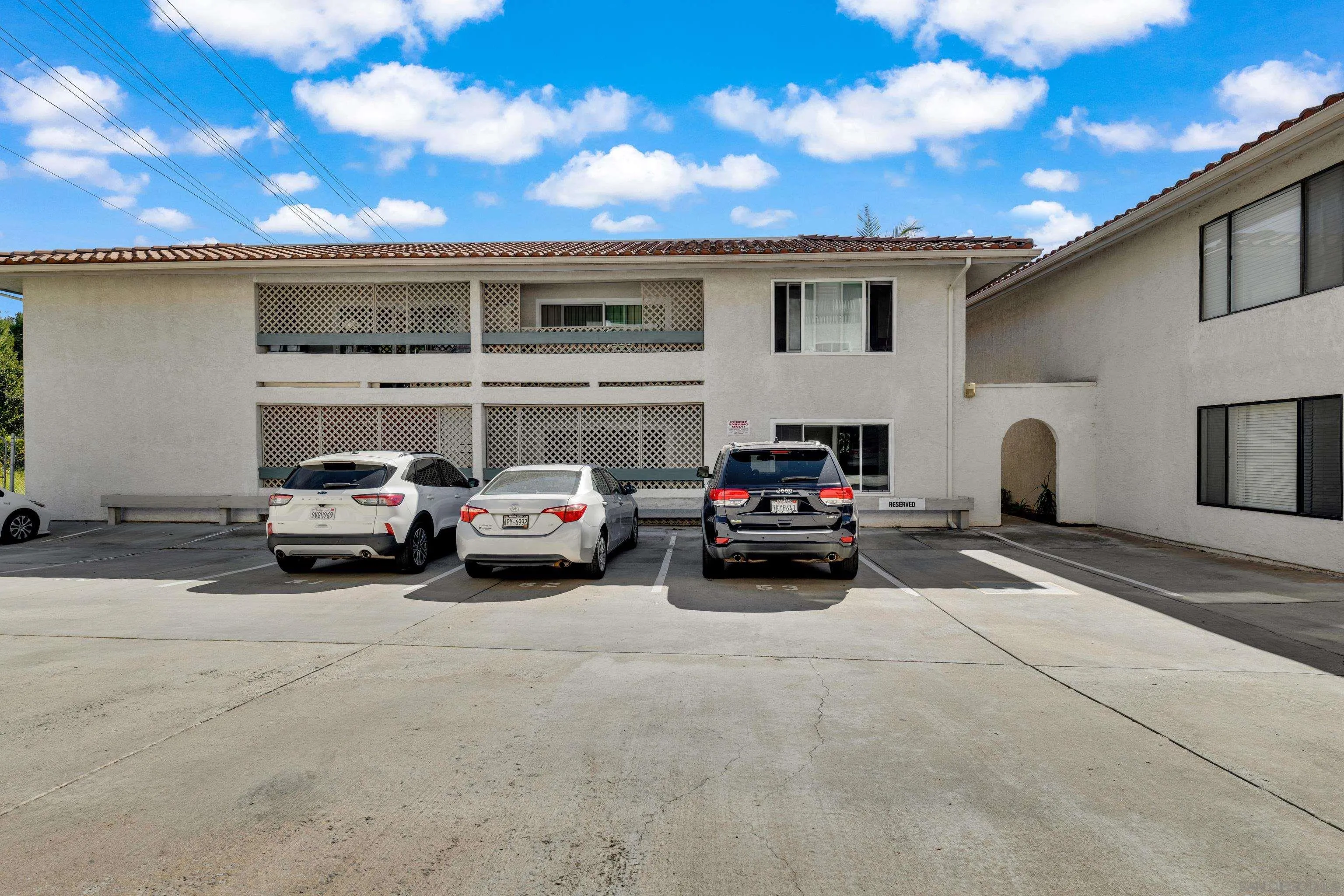 https://cdn.realtyfeed.com/cdn/127/260006054/137641bd17b388a88d62772a205d43c9.webp