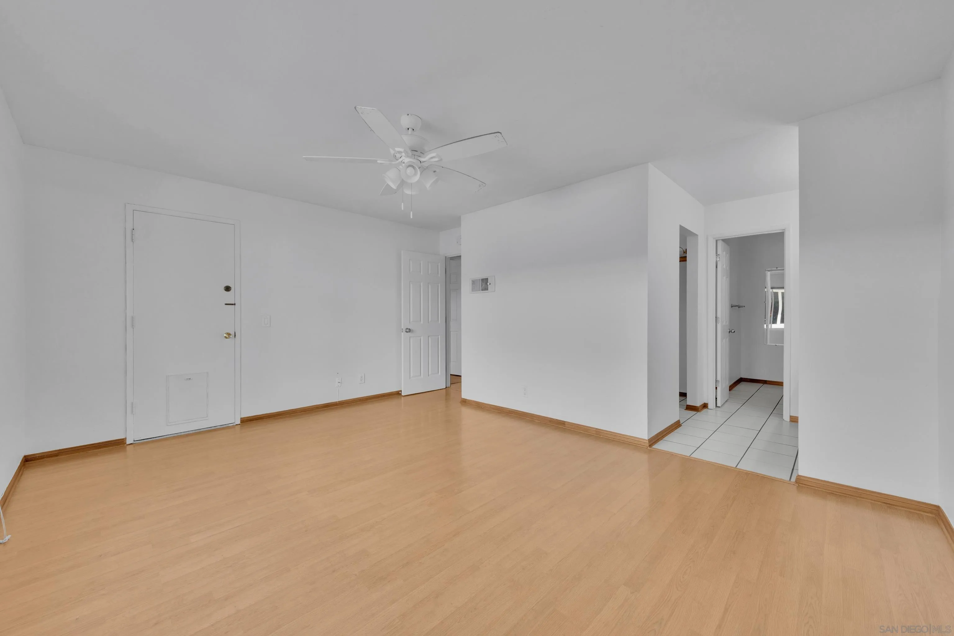 https://cdn.realtyfeed.com/cdn/127/260006054/89be8b000972b65b1b00046b22094dde.webp
