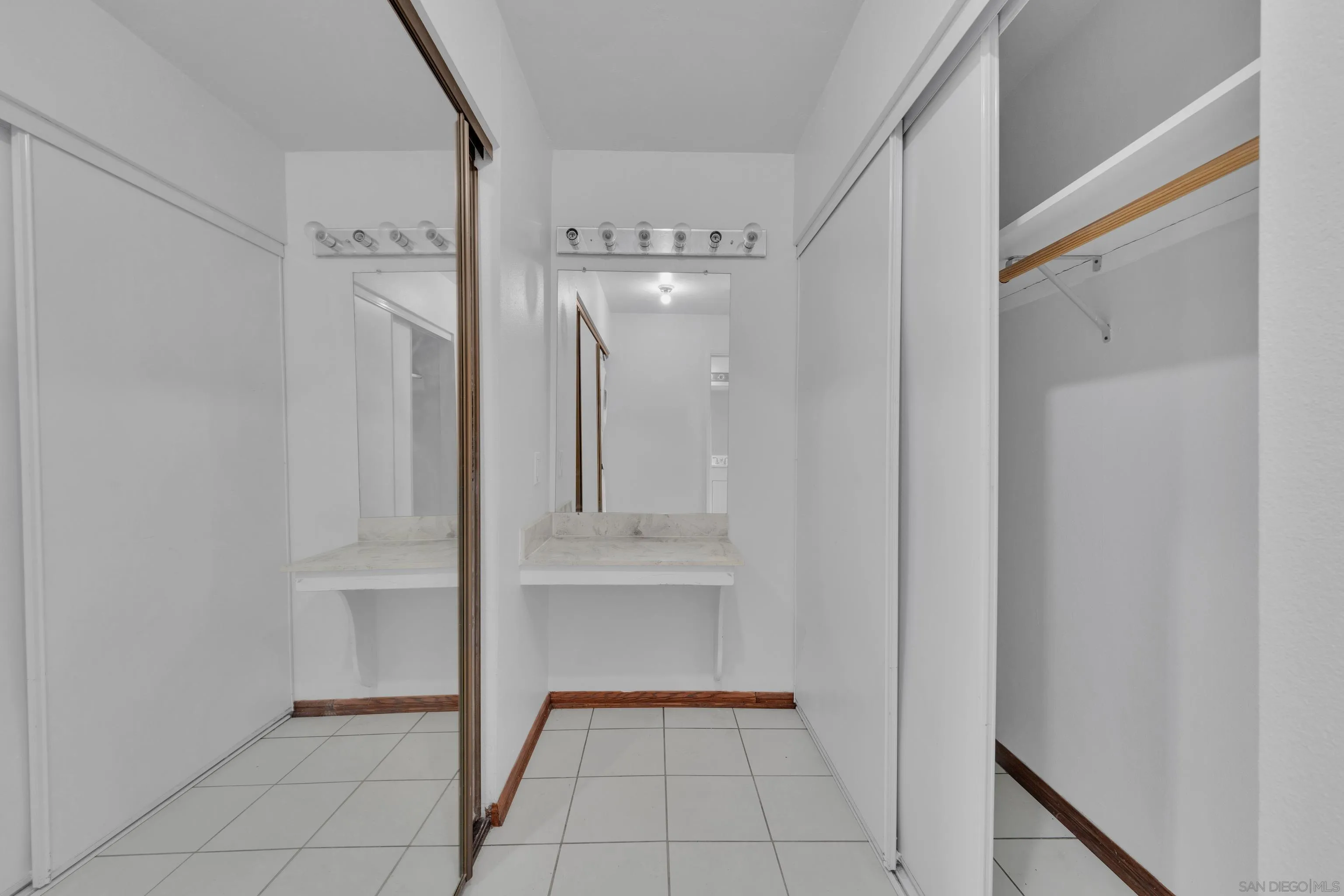 https://cdn.realtyfeed.com/cdn/127/260006054/a33149e9b93f143f82133aaf7e560a61.webp