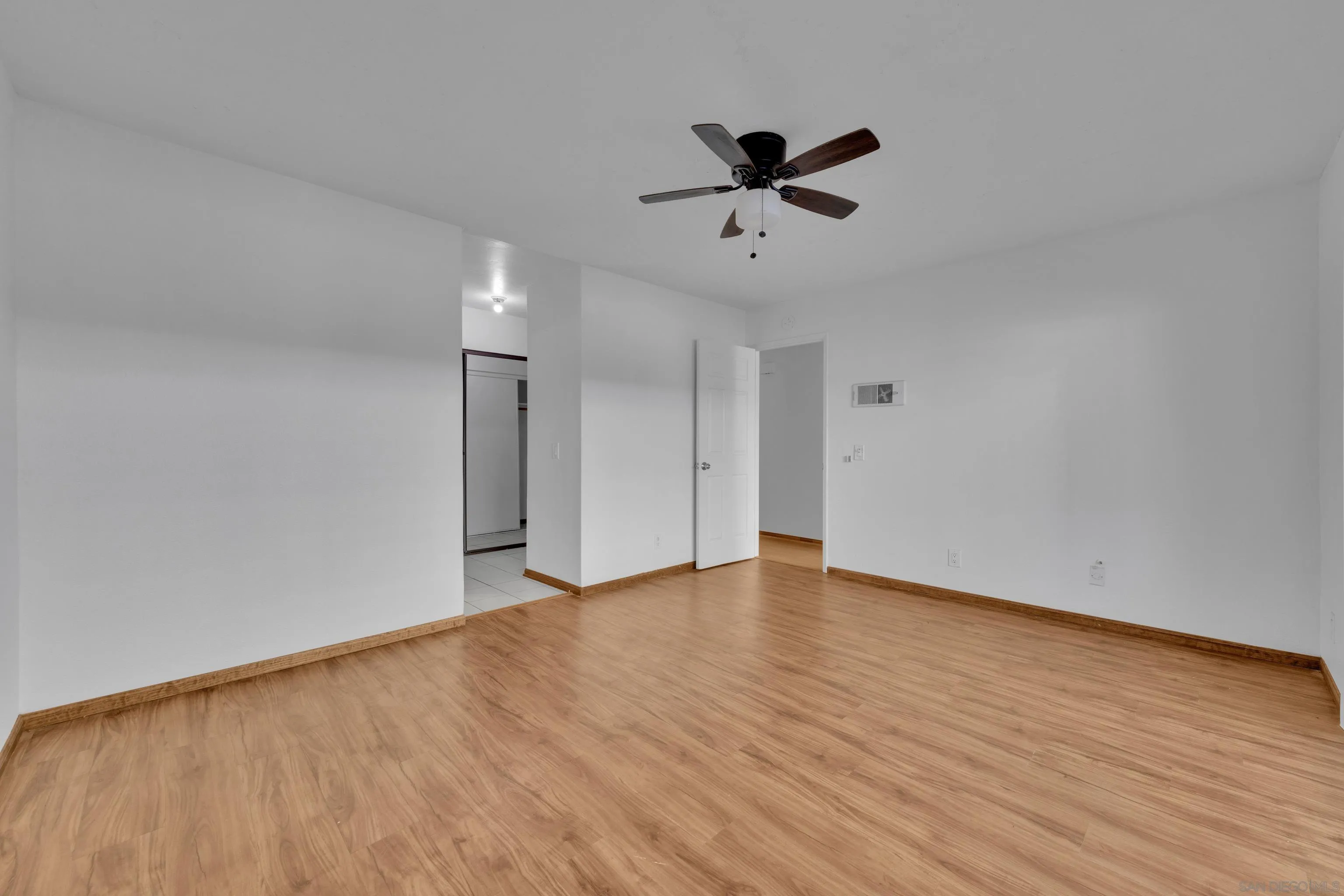 https://cdn.realtyfeed.com/cdn/127/260006054/d627fd2398c79b06dae3c94ceac43e30.webp