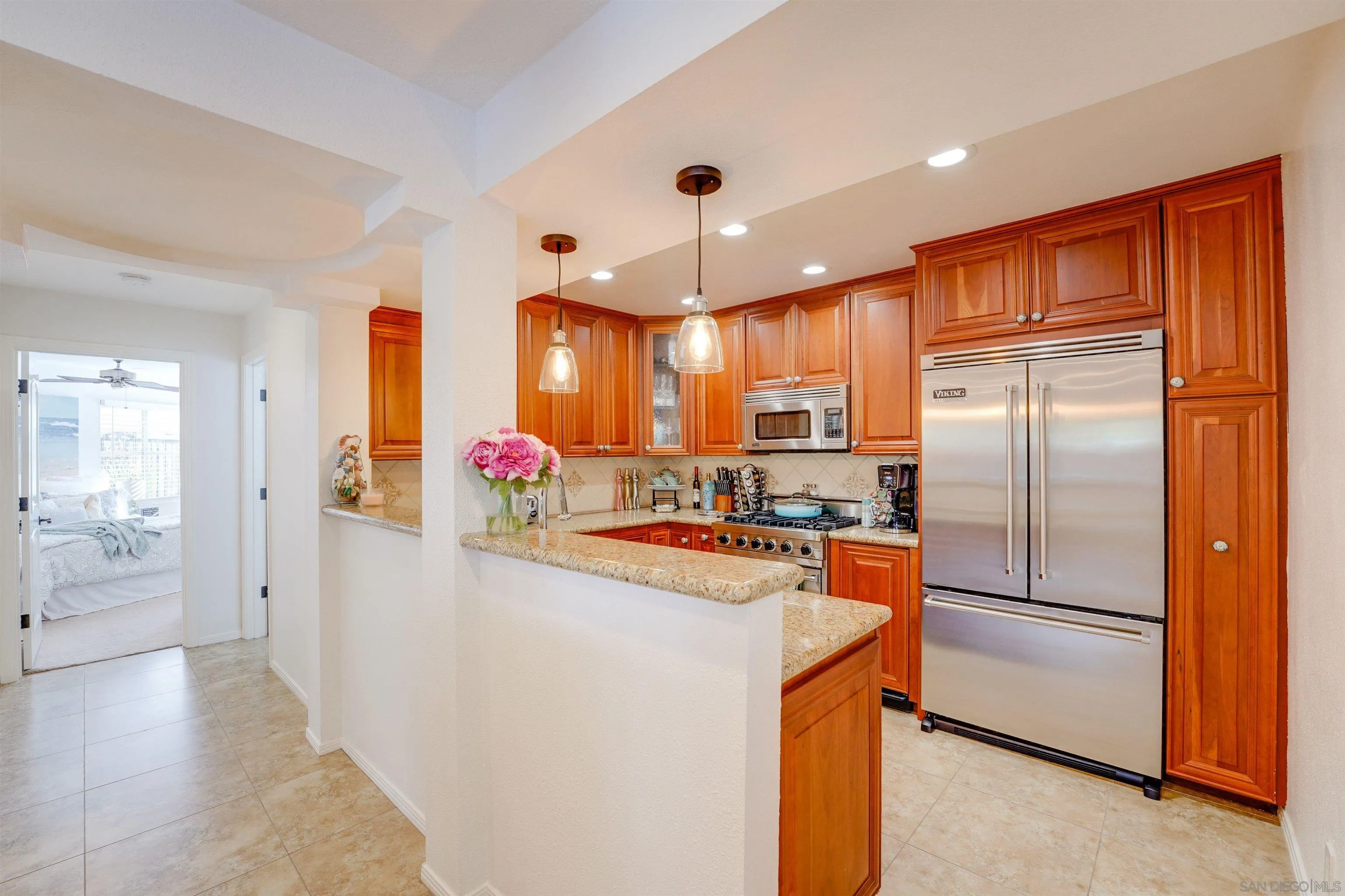 Photo #8: 260006055 Listing: Photo #8