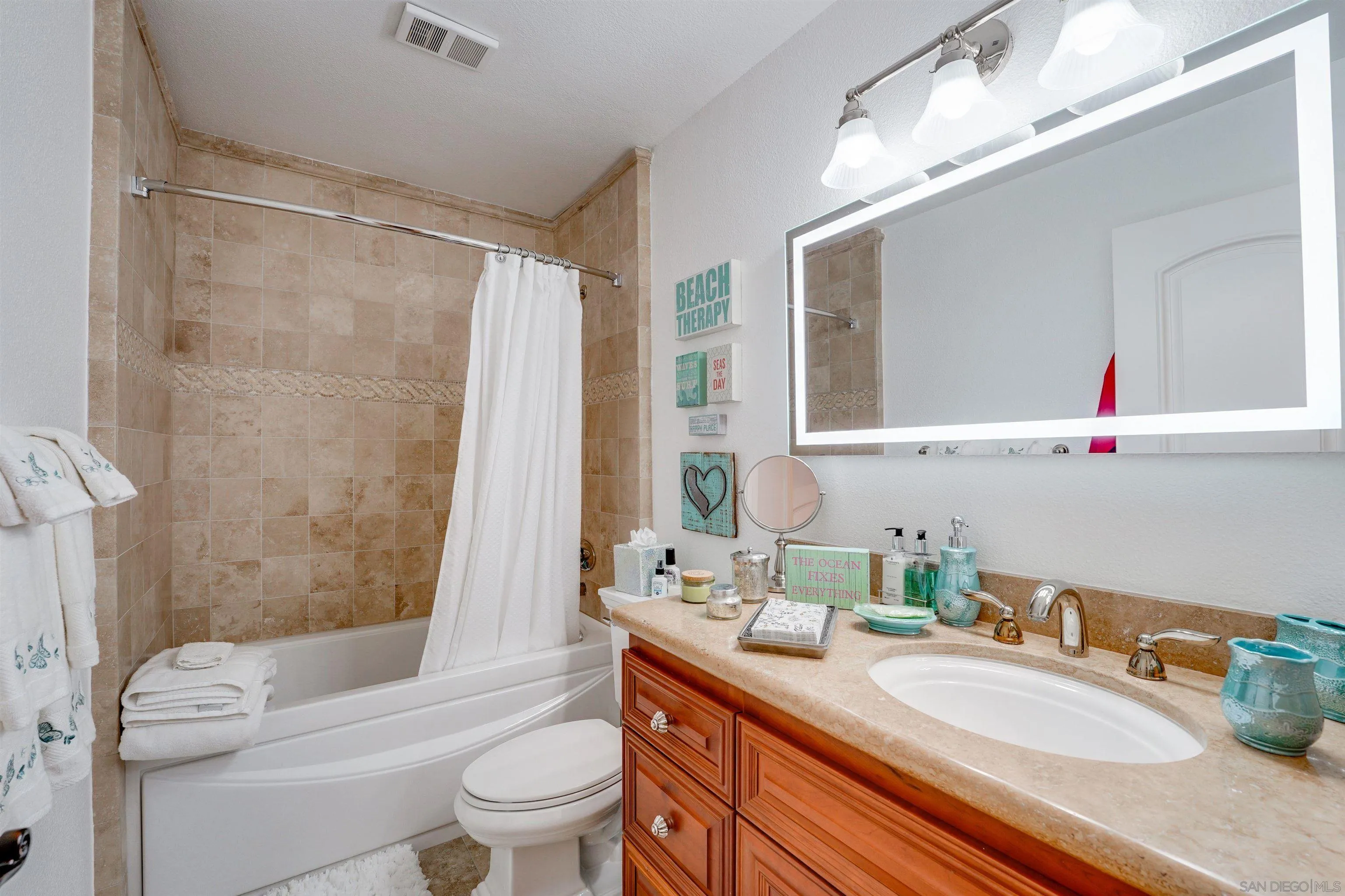 Photo #17: 260006055 Listing: Photo #17
