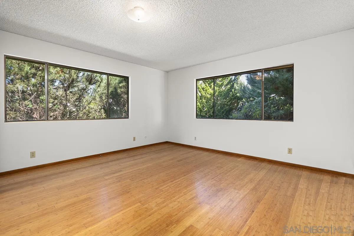 https://cdn.realtyfeed.com/cdn/127/260006056/483496bc7a2a796daf7928354a790080.webp