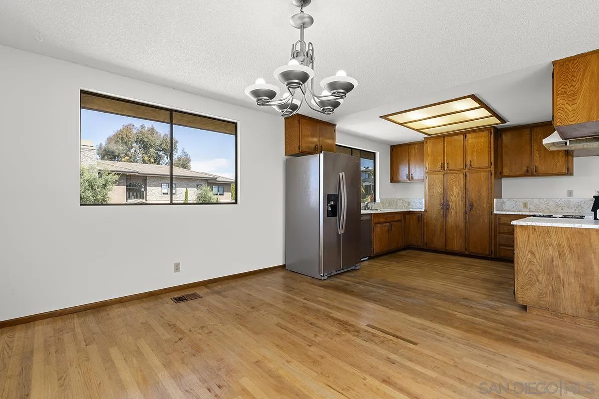 https://cdn.realtyfeed.com/cdn/127/260006056/553117e0017271dcef11319d5d8b0337.webp
