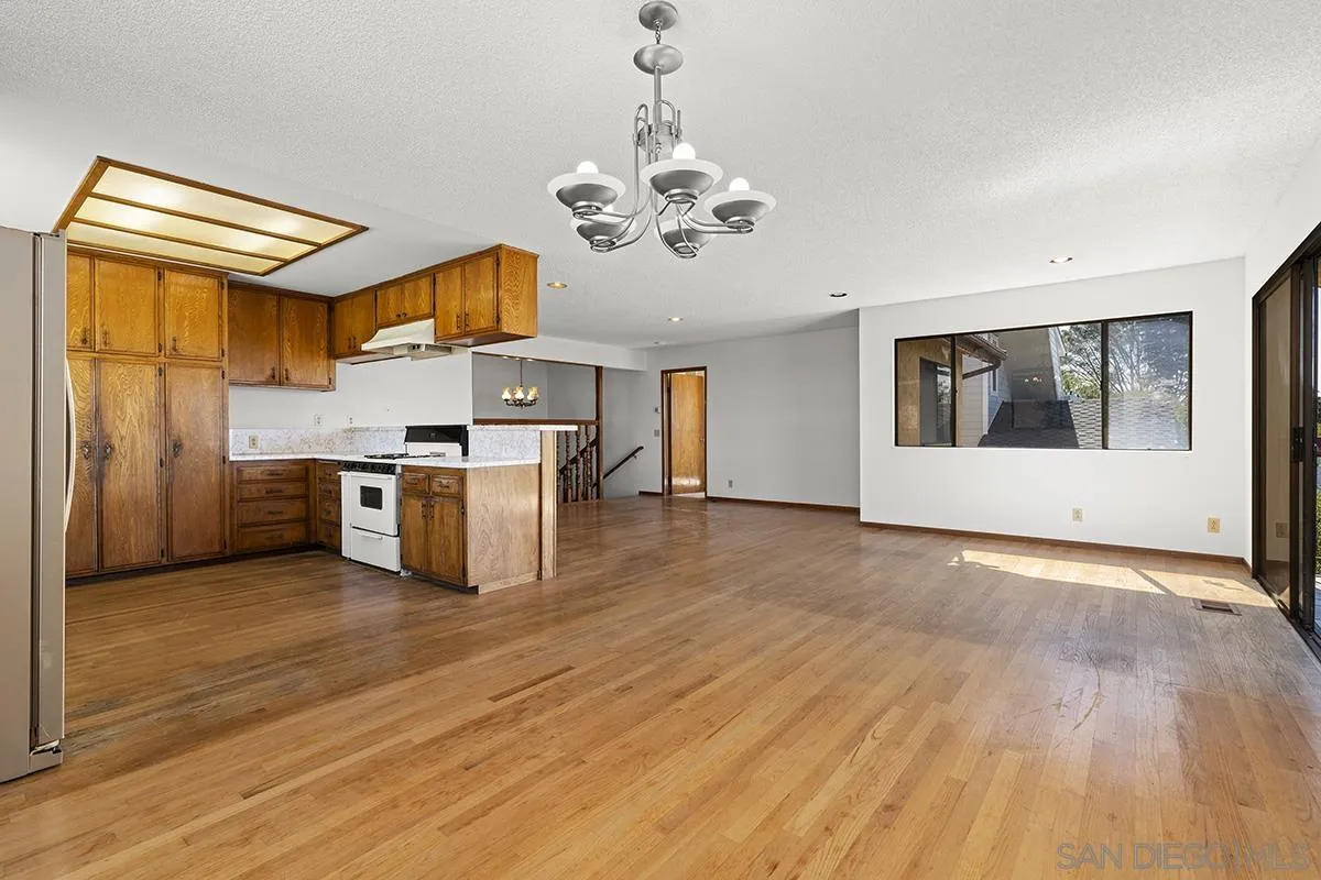 https://cdn.realtyfeed.com/cdn/127/260006056/59b1cd82e3186a373292534f0a7460ee.webp