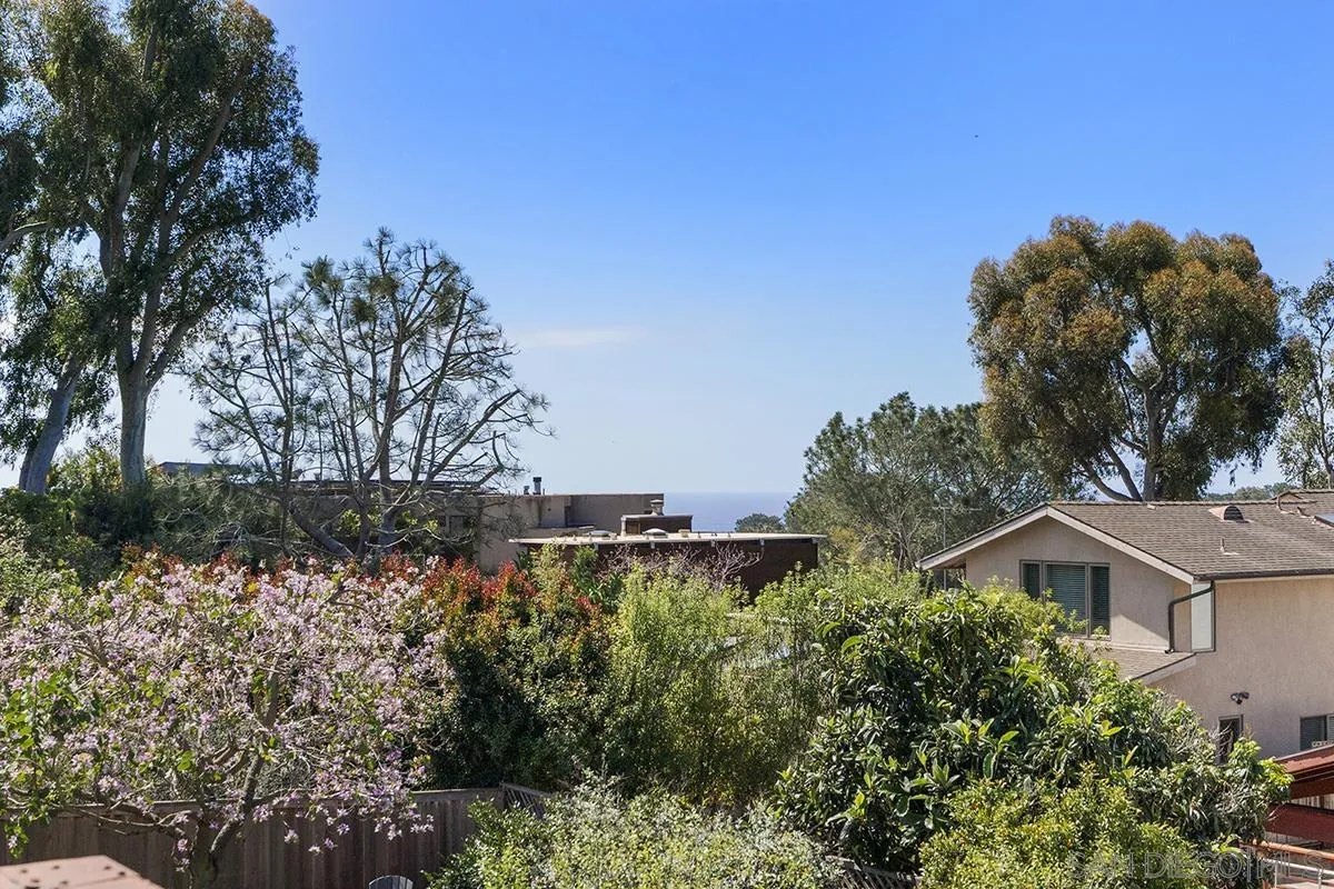 https://cdn.realtyfeed.com/cdn/127/260006056/664dd7eea35cfa8256792cf53f6420dc.webp