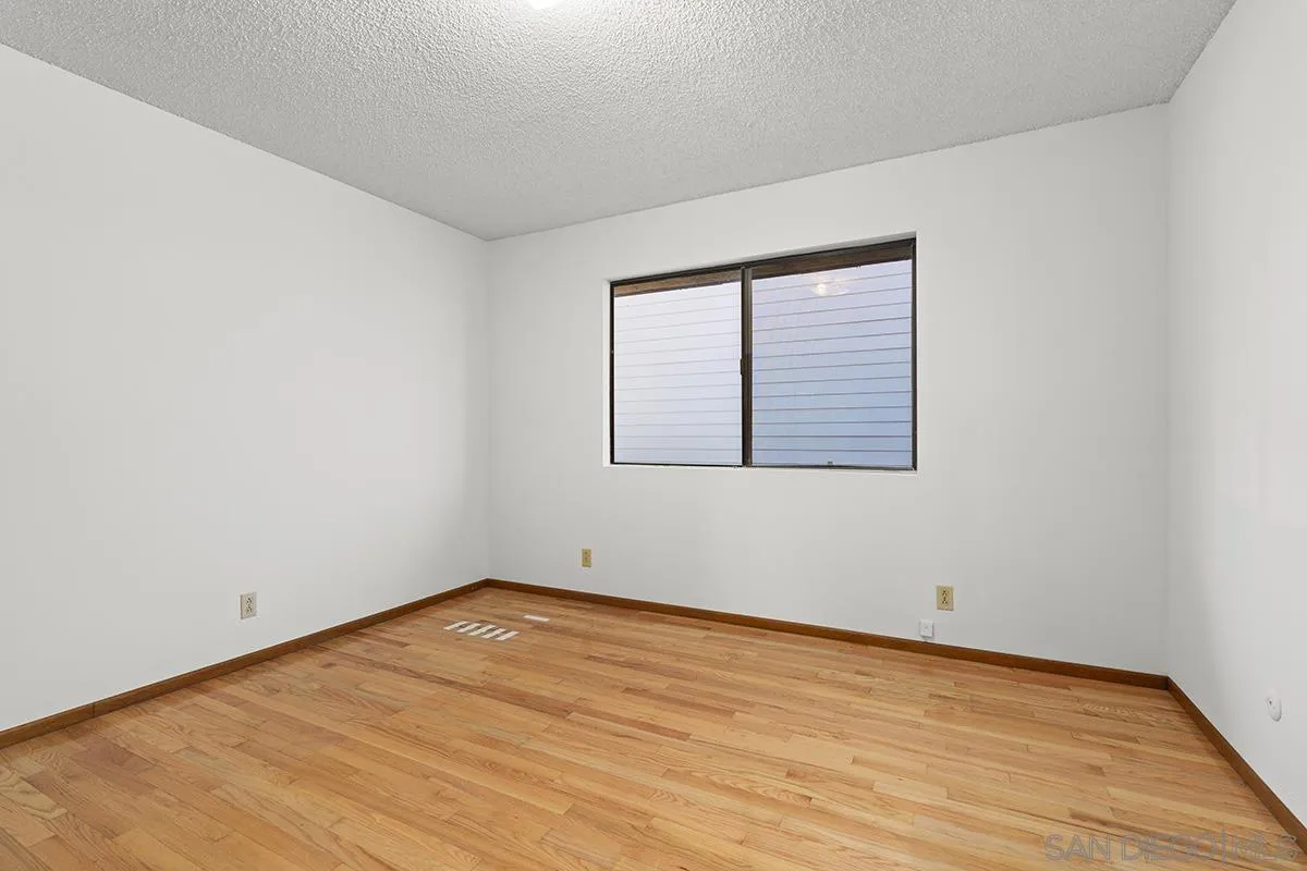 https://cdn.realtyfeed.com/cdn/127/260006056/7f984d236d0840bb6b7427cacbb72f9b.webp