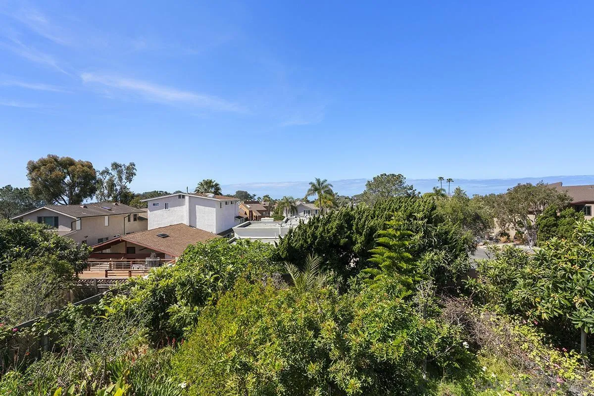 https://cdn.realtyfeed.com/cdn/127/260006056/9679845fd09c600e602bfab93667e99a.webp