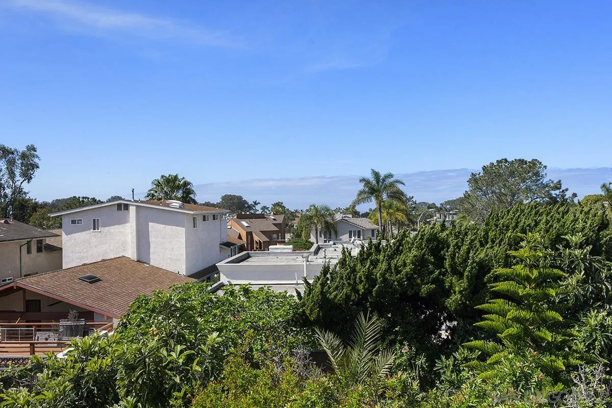 https://cdn.realtyfeed.com/cdn/127/260006056/b9d3d4929429de0f6989b8593f5e587c.webp