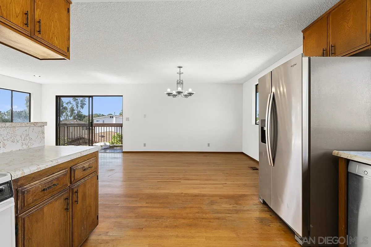 https://cdn.realtyfeed.com/cdn/127/260006056/bbc4dd28934466f0d3f0e8509d2c11c3.webp