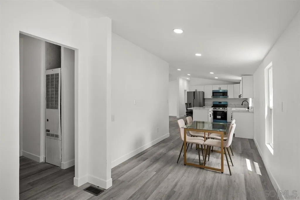 https://cdn.realtyfeed.com/cdn/127/260006057/f547f9b6e04fe2c920fb8993721857a3.webp
