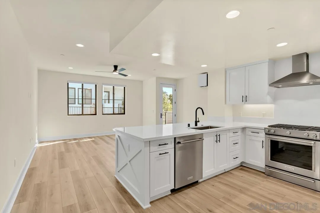 1103 Catania Dr UNIT 104, Encinitas, CA, 92024
