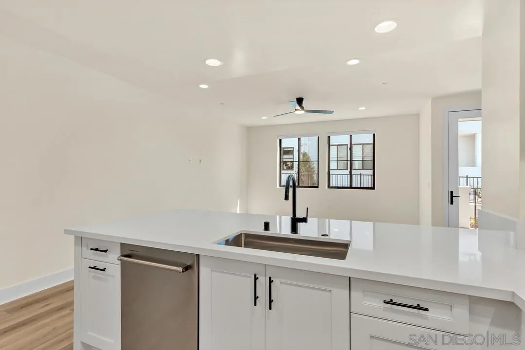 1103 Catania Dr UNIT 104, Encinitas, CA, 92024