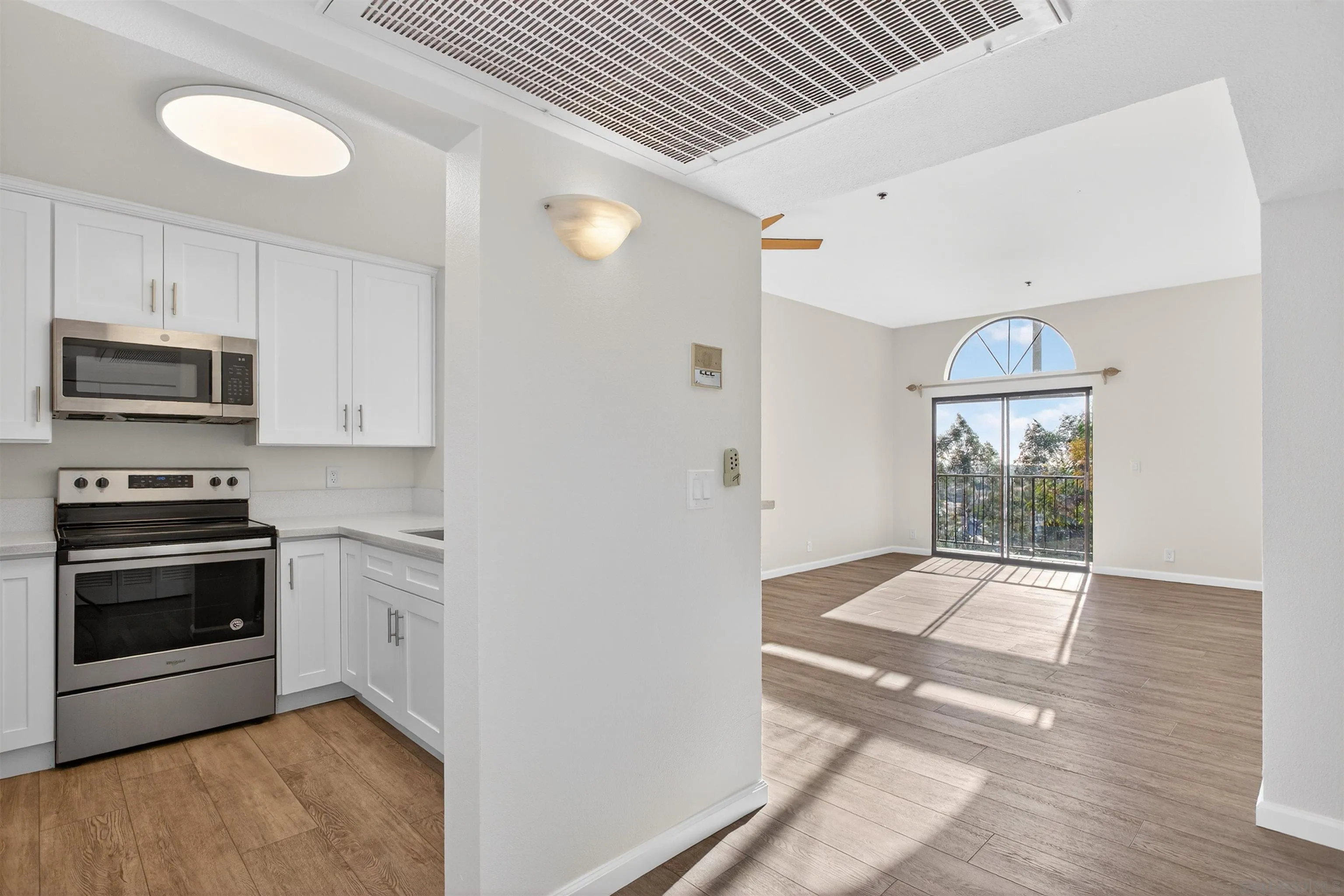 https://cdn.realtyfeed.com/cdn/127/260006067/16798fc0915753e8e1faddaa2dedc381.webp