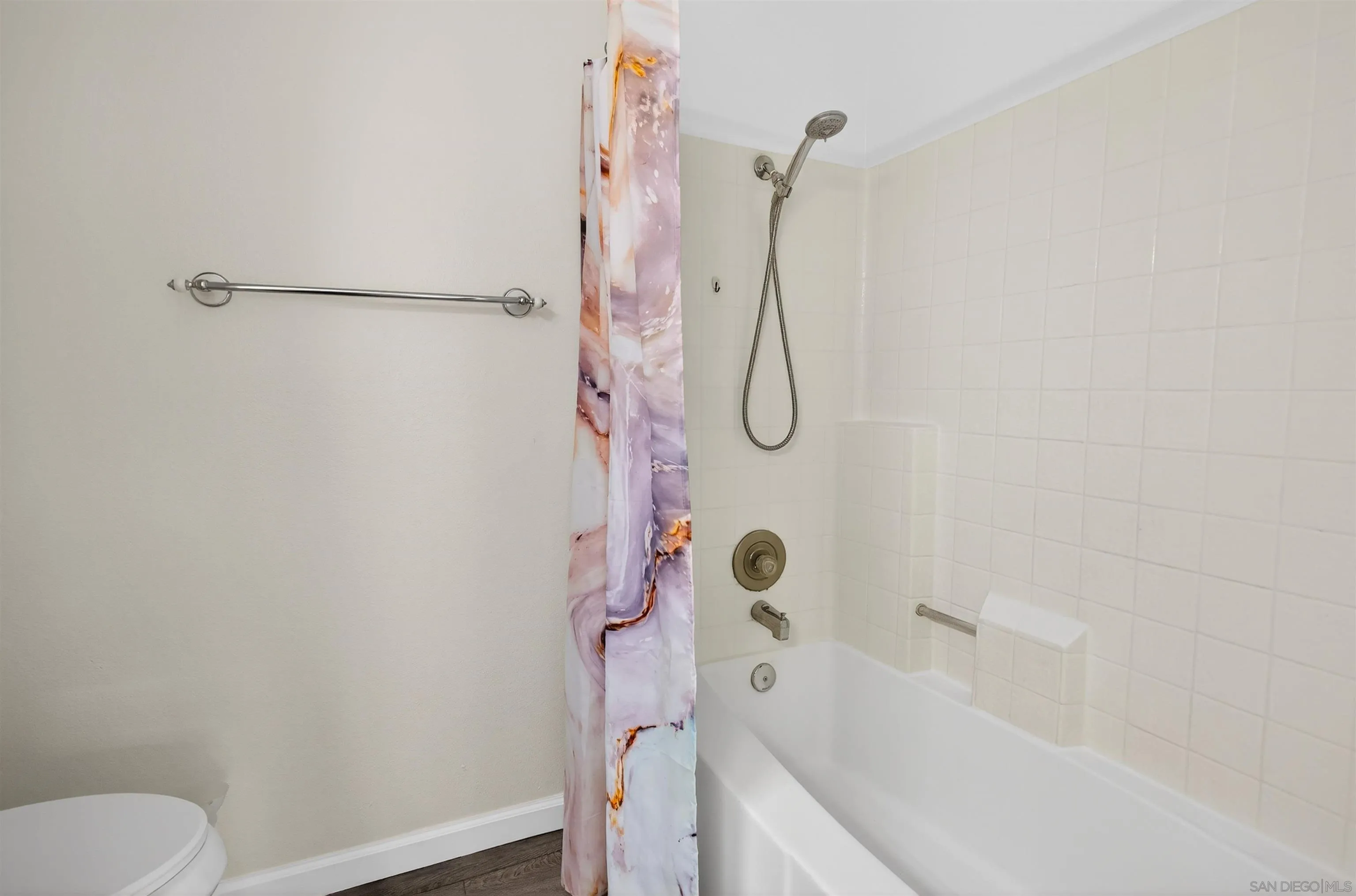 https://cdn.realtyfeed.com/cdn/127/260006067/5849e63b86a0d1a21ded5848a7636e7f.webp