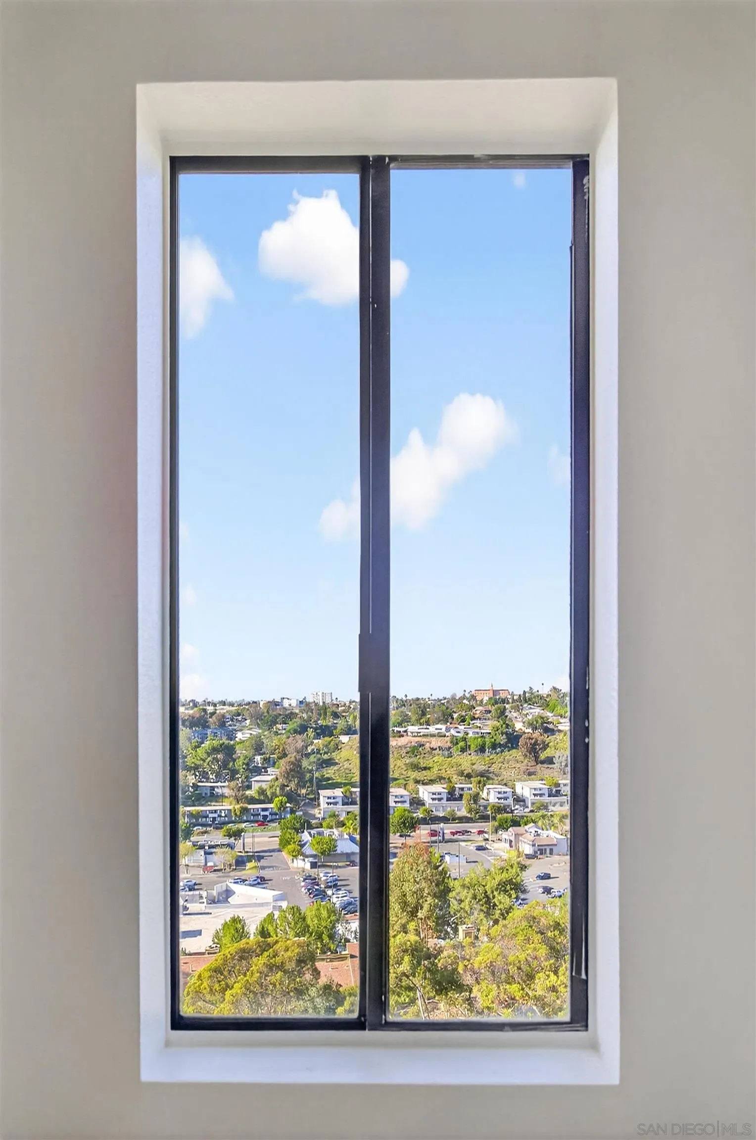 https://cdn.realtyfeed.com/cdn/127/260006067/a68a41b17b932dcc162d76f841e87d1a.webp