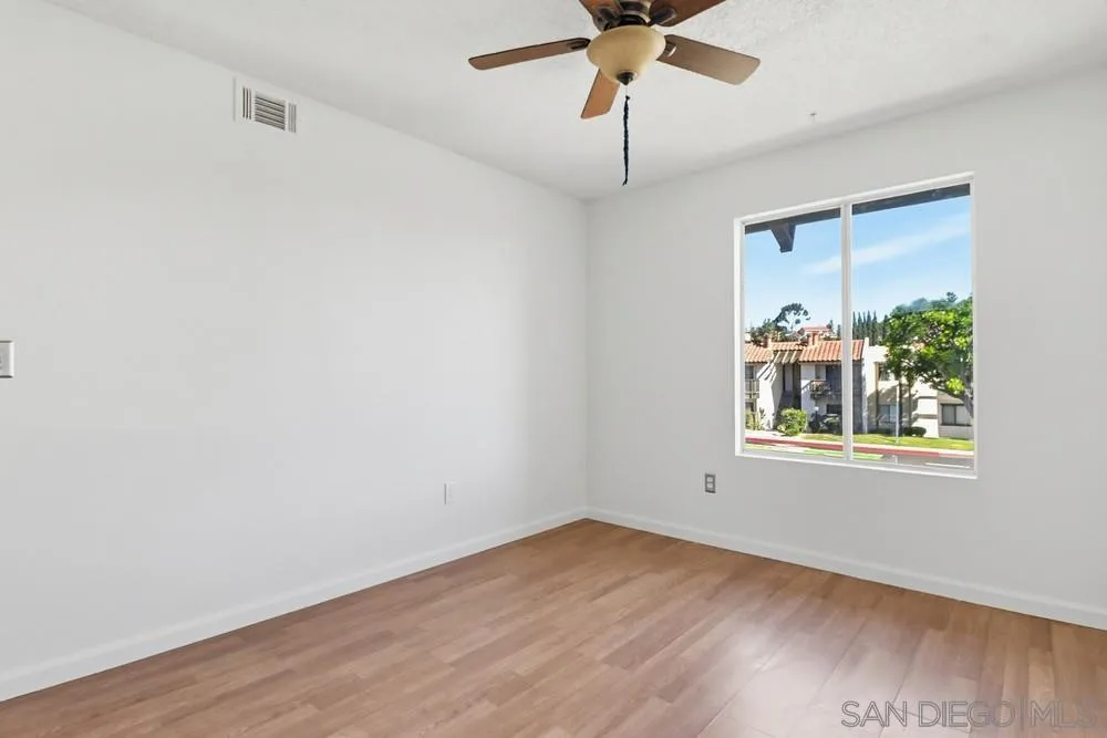 Photo #24: 260006077 Listing: Photo #24