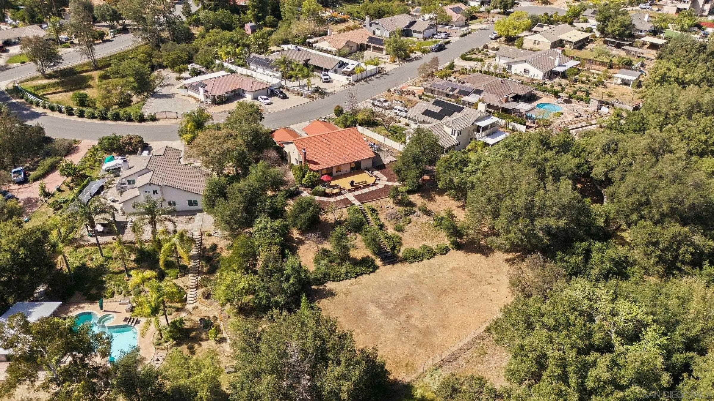 https://cdn.realtyfeed.com/cdn/127/260006078/4721a7c65ad863cd7487633da878d3ef.webp