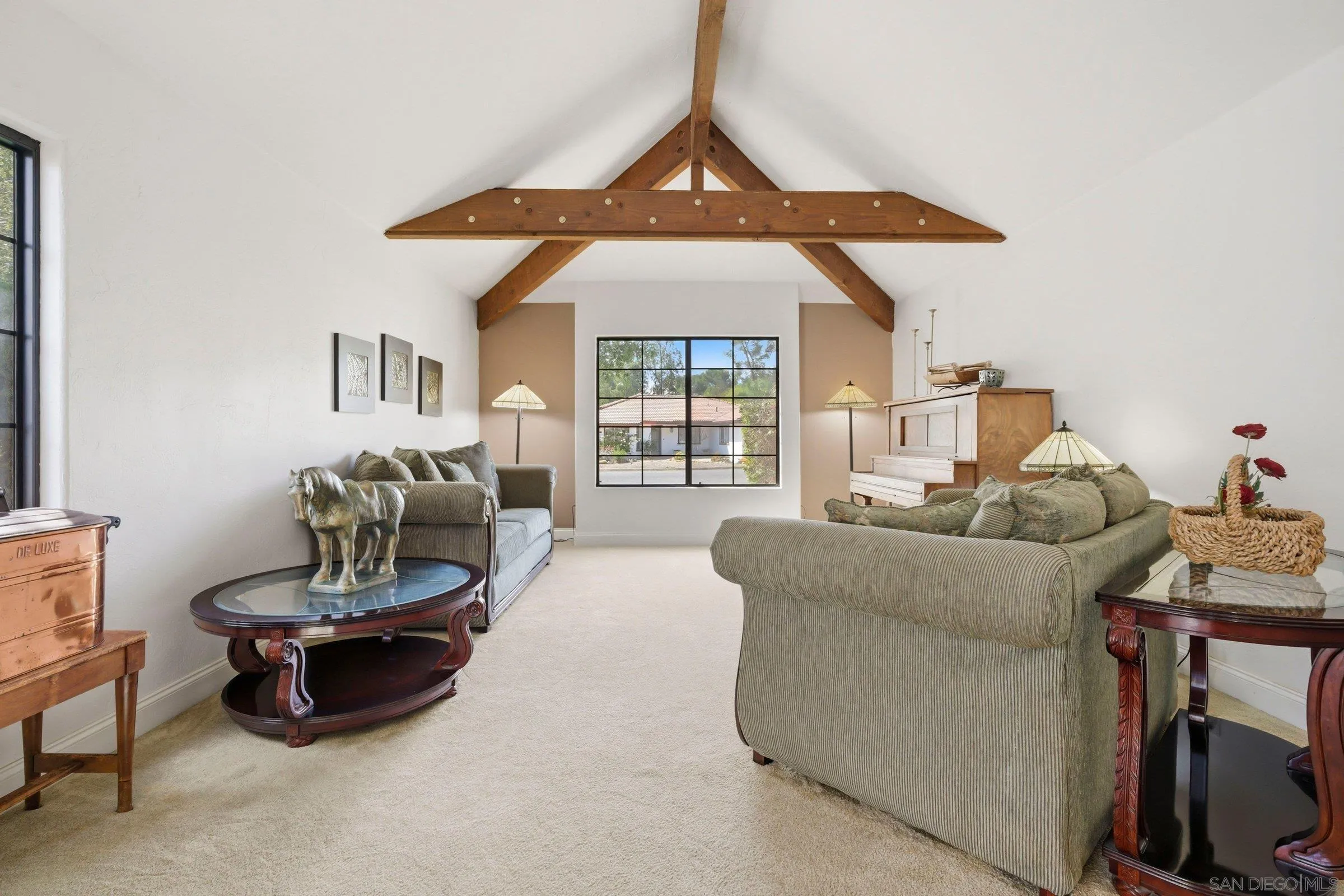 https://cdn.realtyfeed.com/cdn/127/260006078/52c0d58867cf474344725cb4e0603365.webp