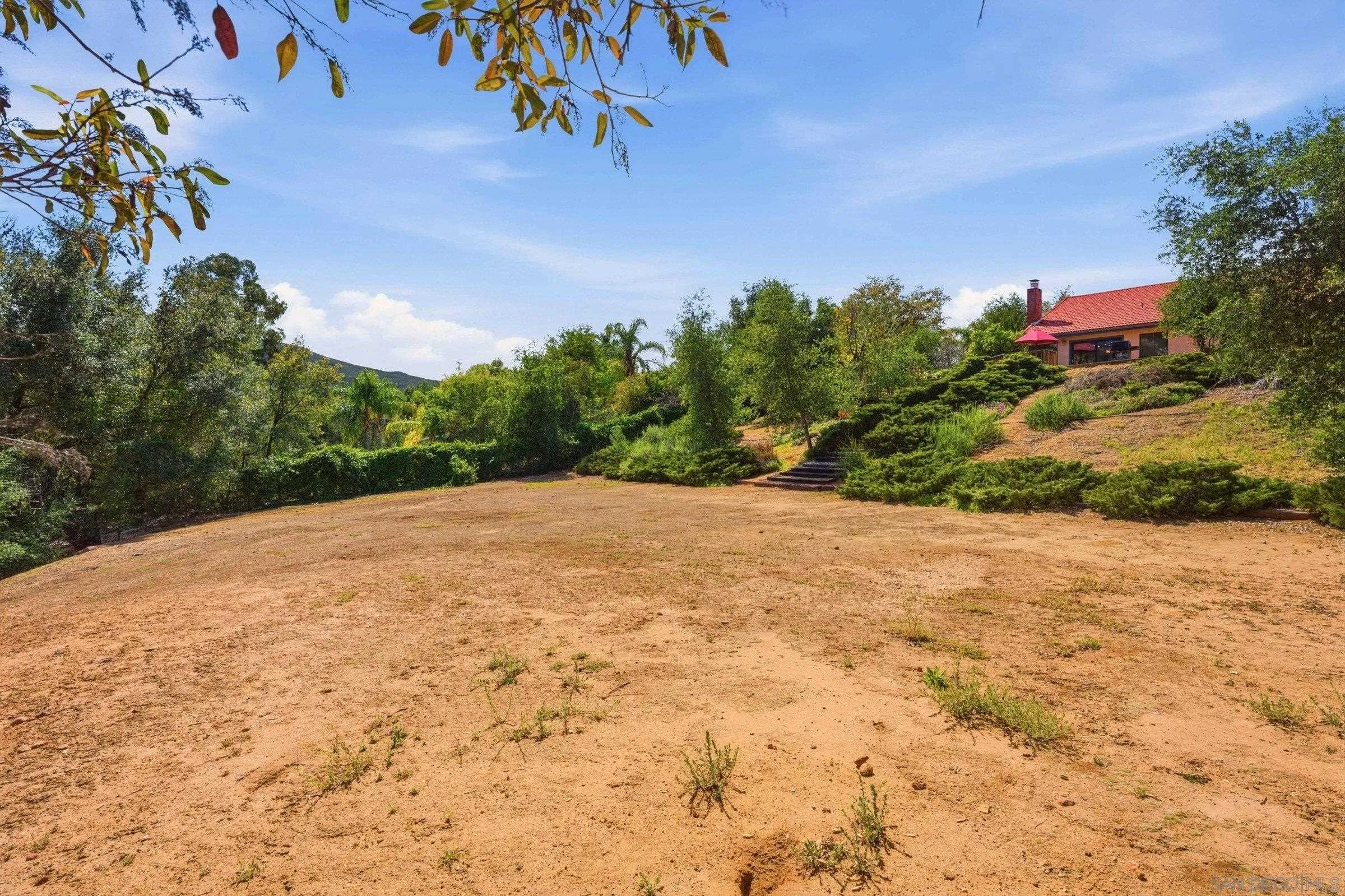 https://cdn.realtyfeed.com/cdn/127/260006078/6fe91d97b4d3585c683f4565bec52f60.webp