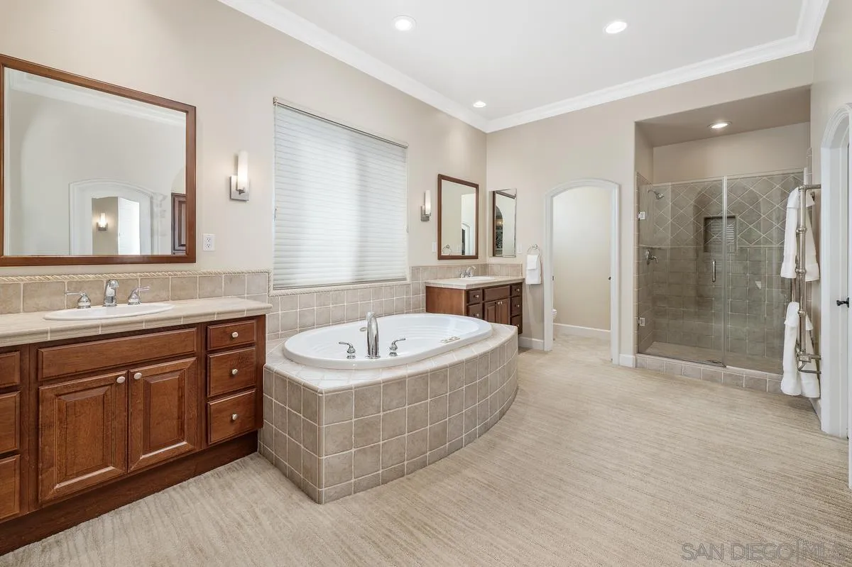 https://cdn.realtyfeed.com/cdn/127/260006080/abad09901c52d698db6330cc5c59ca50.webp