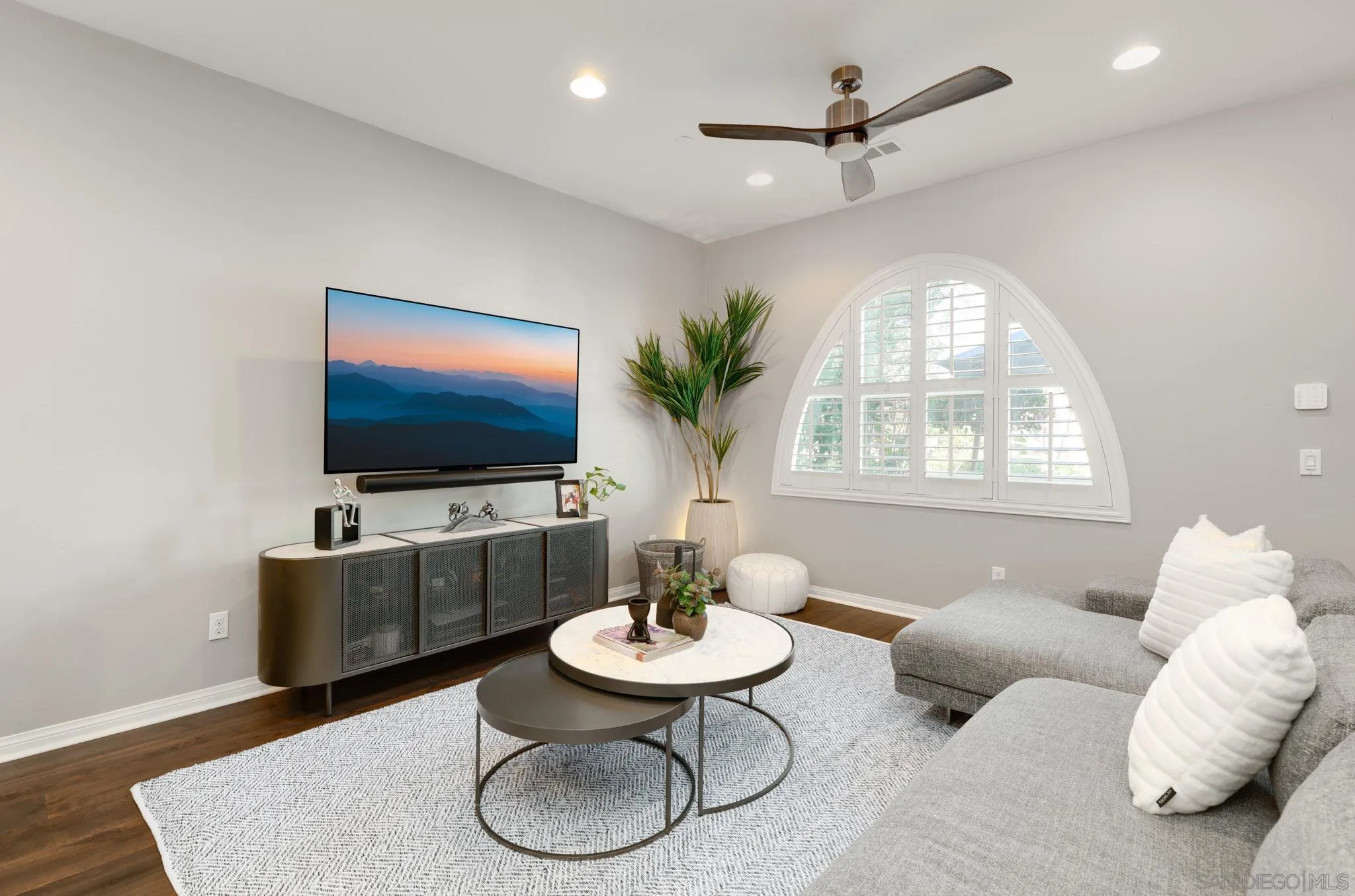 Photo #3: 260006084 Listing: Photo #3