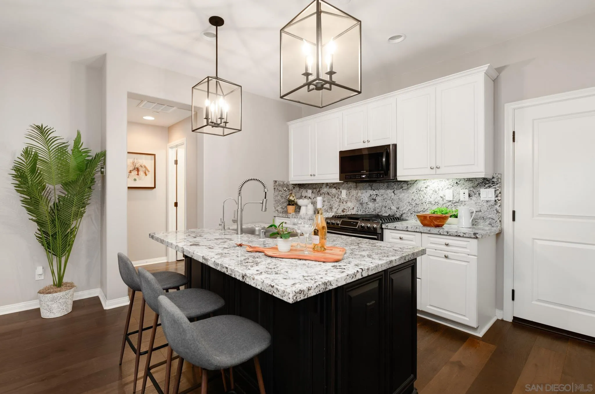 Photo #9: 260006084 Listing: Photo #9