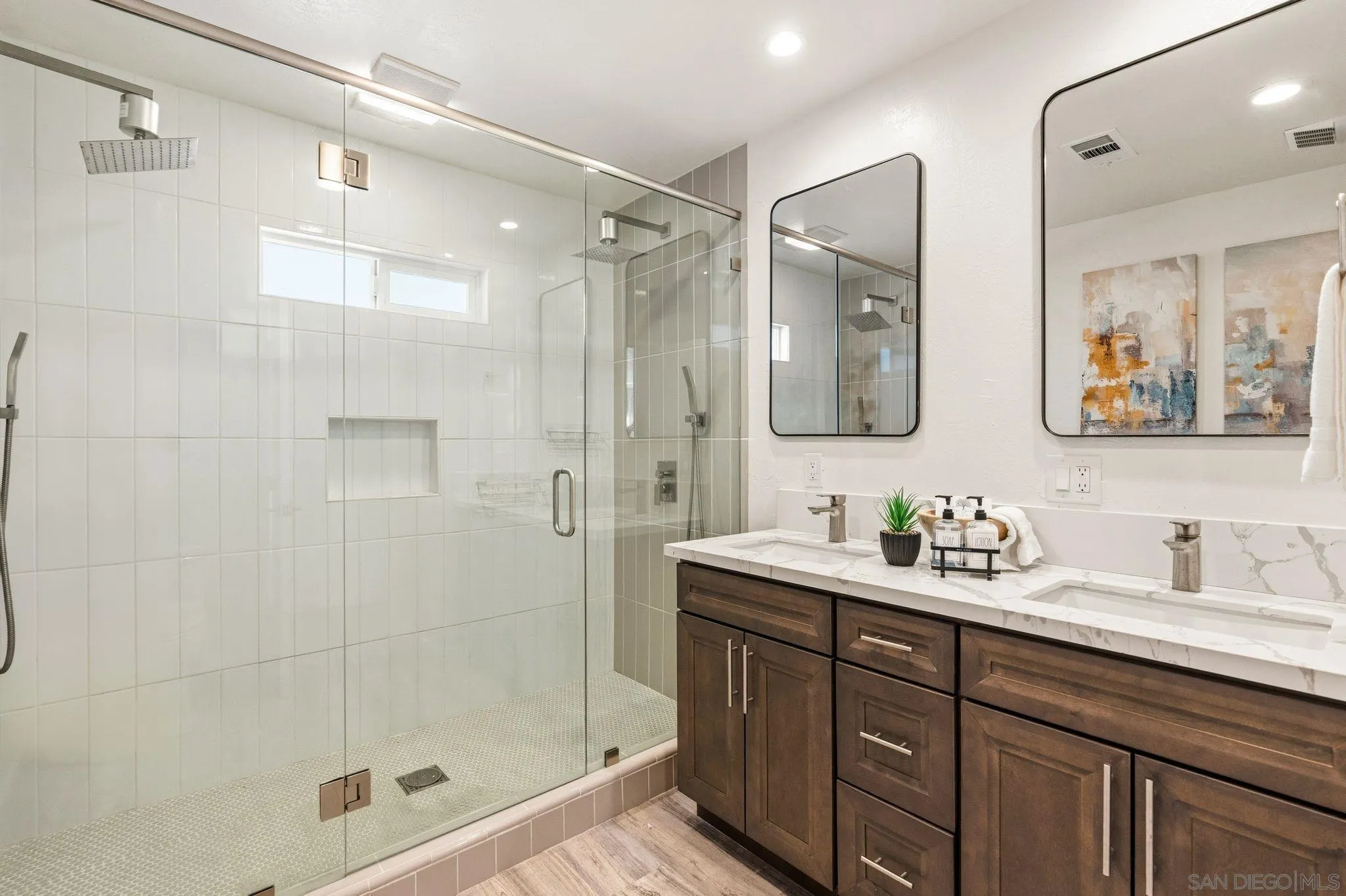 https://cdn.realtyfeed.com/cdn/127/260006088/bf01383bb1fa768a5a449be43656a59a.webp