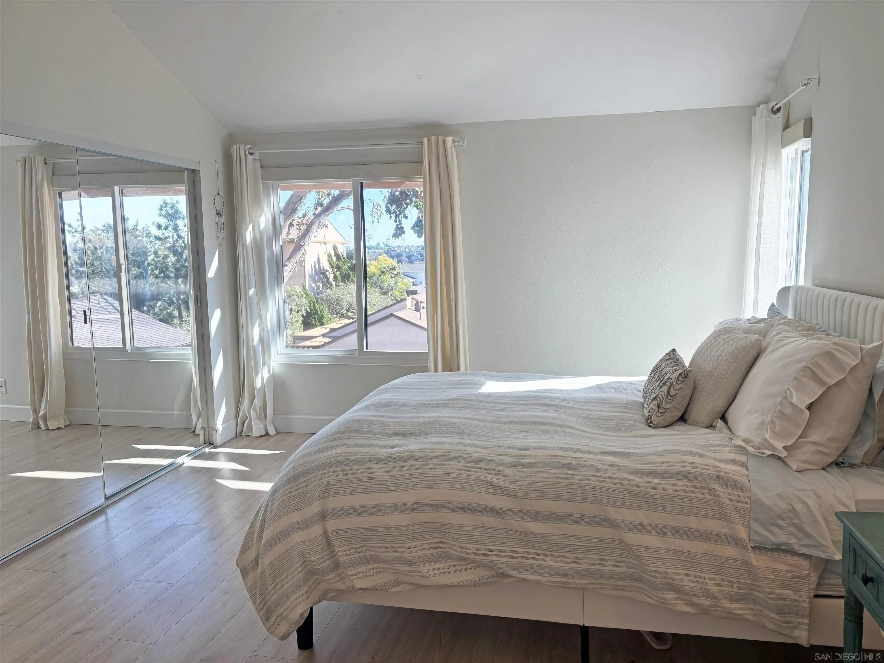 Photo #13: 260006105 Listing: Photo #13