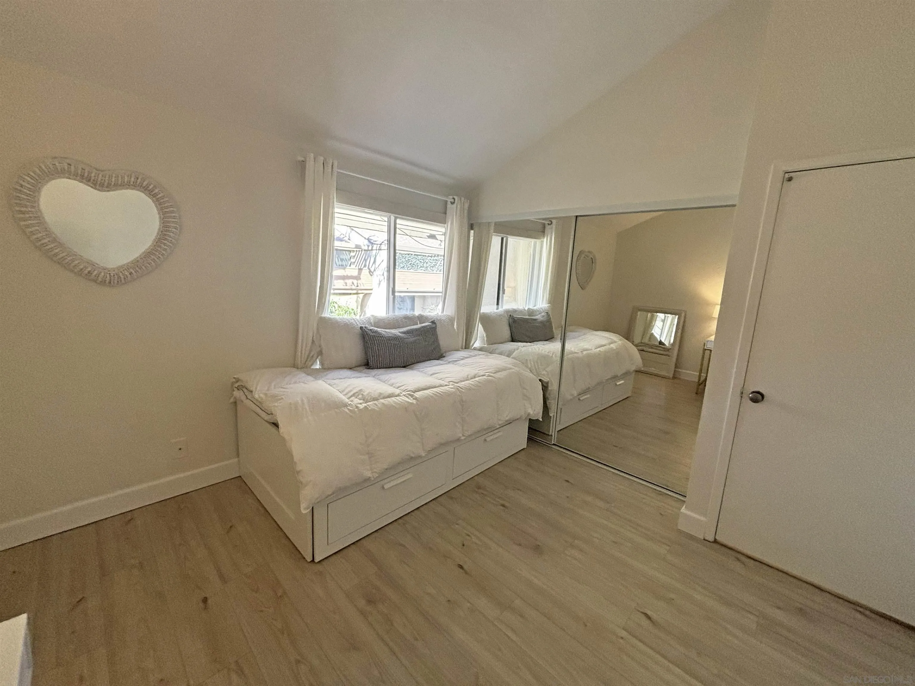 Photo #15: 260006105 Listing: Photo #15