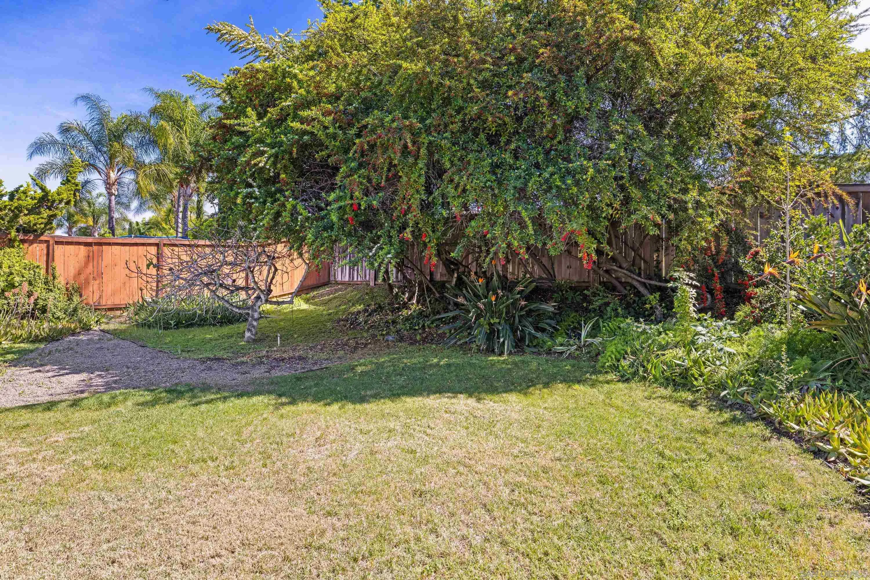 https://cdn.realtyfeed.com/cdn/127/260006114/4c3fd4f0313760dfd62f06903f5e25f3.webp