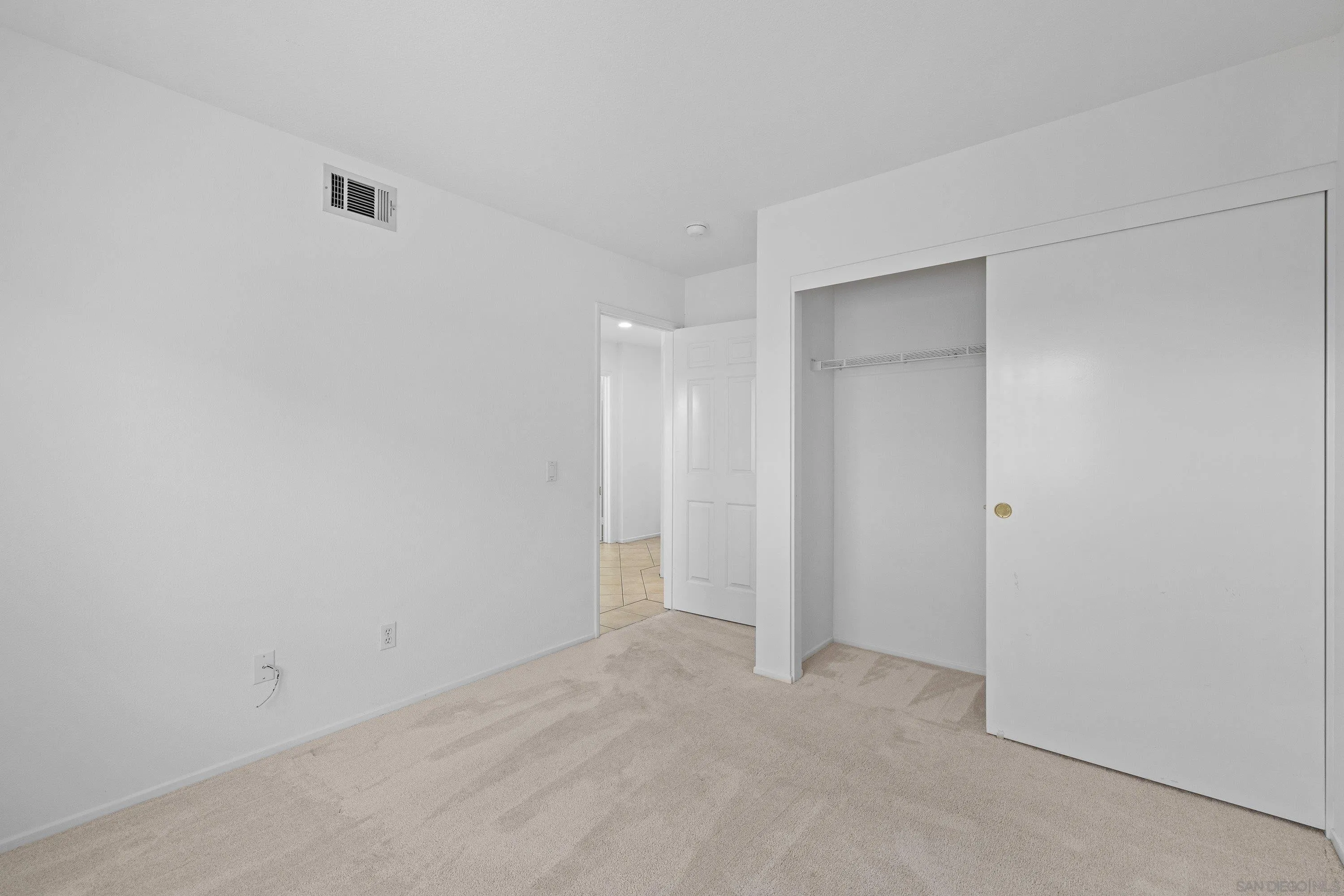 https://cdn.realtyfeed.com/cdn/127/260006114/5e0ee9fd488e2588c726c40af09d7f5e.webp
