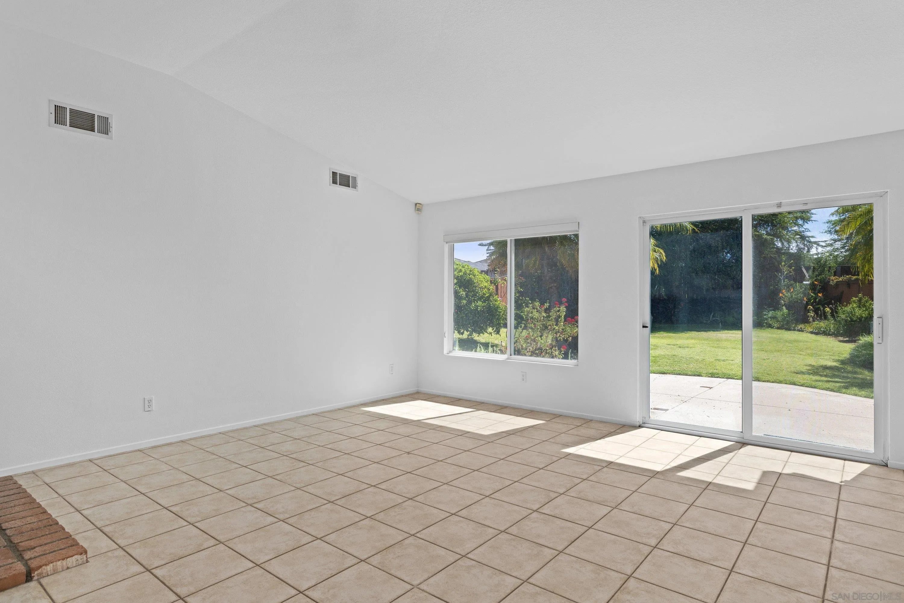 https://cdn.realtyfeed.com/cdn/127/260006114/ad87832dd2673f9283c574b96088d497.webp