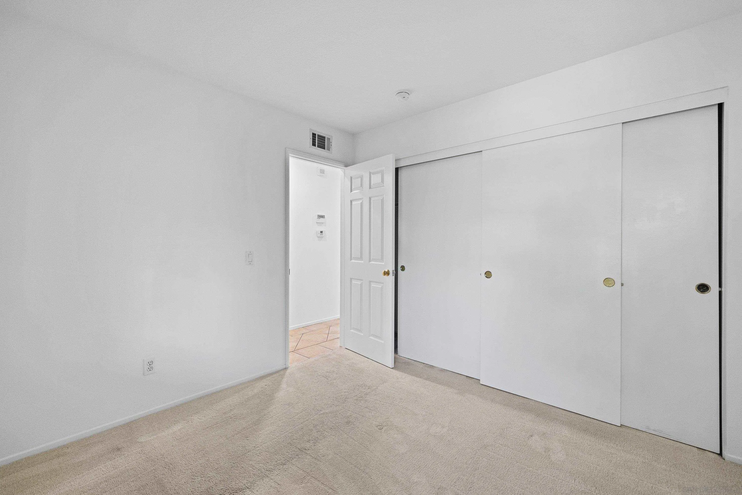 https://cdn.realtyfeed.com/cdn/127/260006114/bdeb9f96b72e896f7ca4308e1cd4ecb1.webp